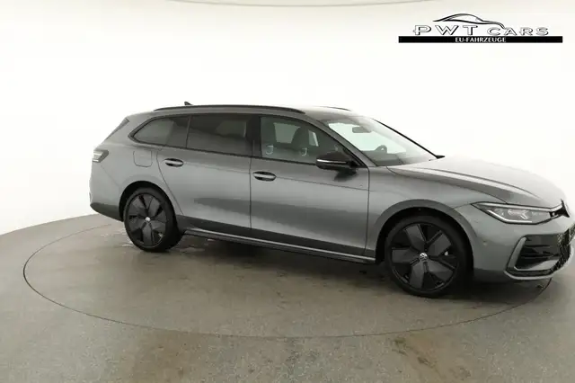 Volkswagen Passat Variant 2.0 TDI 142 kW 4Motion R-Line DSG 4M Black, AHK... Ansicht 24