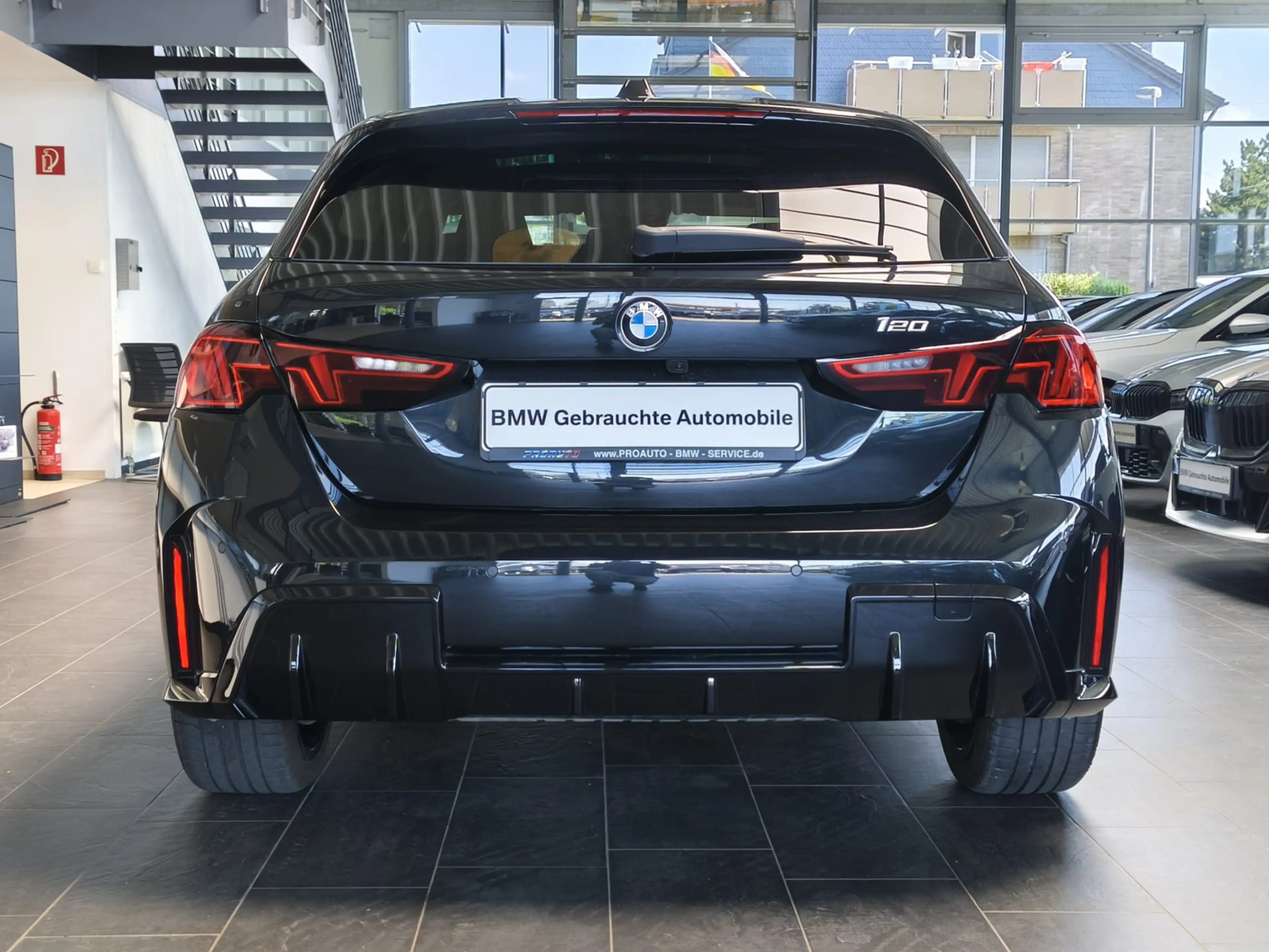 BMW 120 i M Sport PANO/Dr.As+/19"/ACC/RFK — photo 5