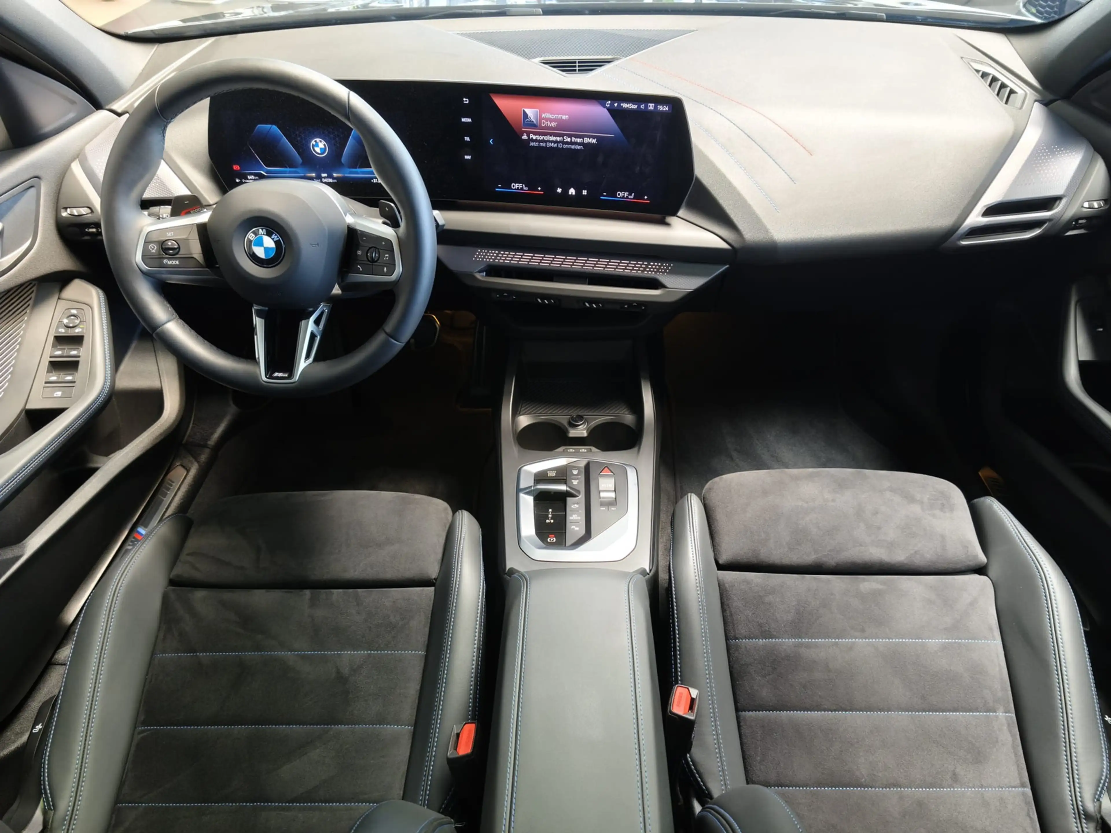 BMW 120 i M Sport PANO/Dr.As+/19"/ACC/RFK — photo 14