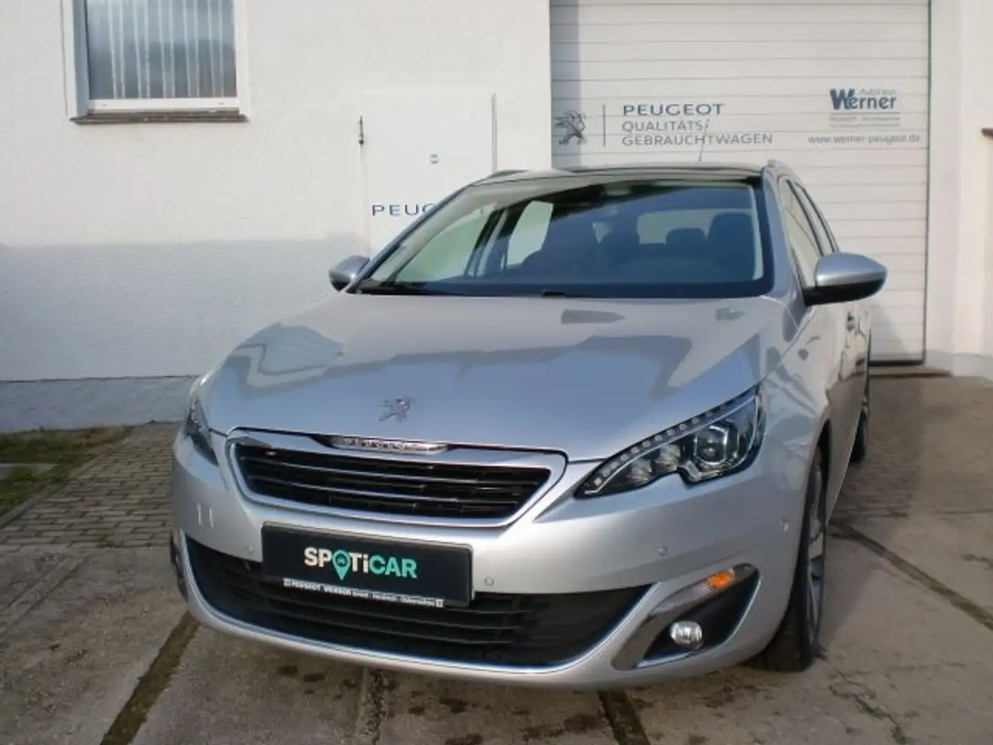 Peugeot 308 SW BlueHDi 120 Allure,Navigation,AHK,Panoramadach - 1