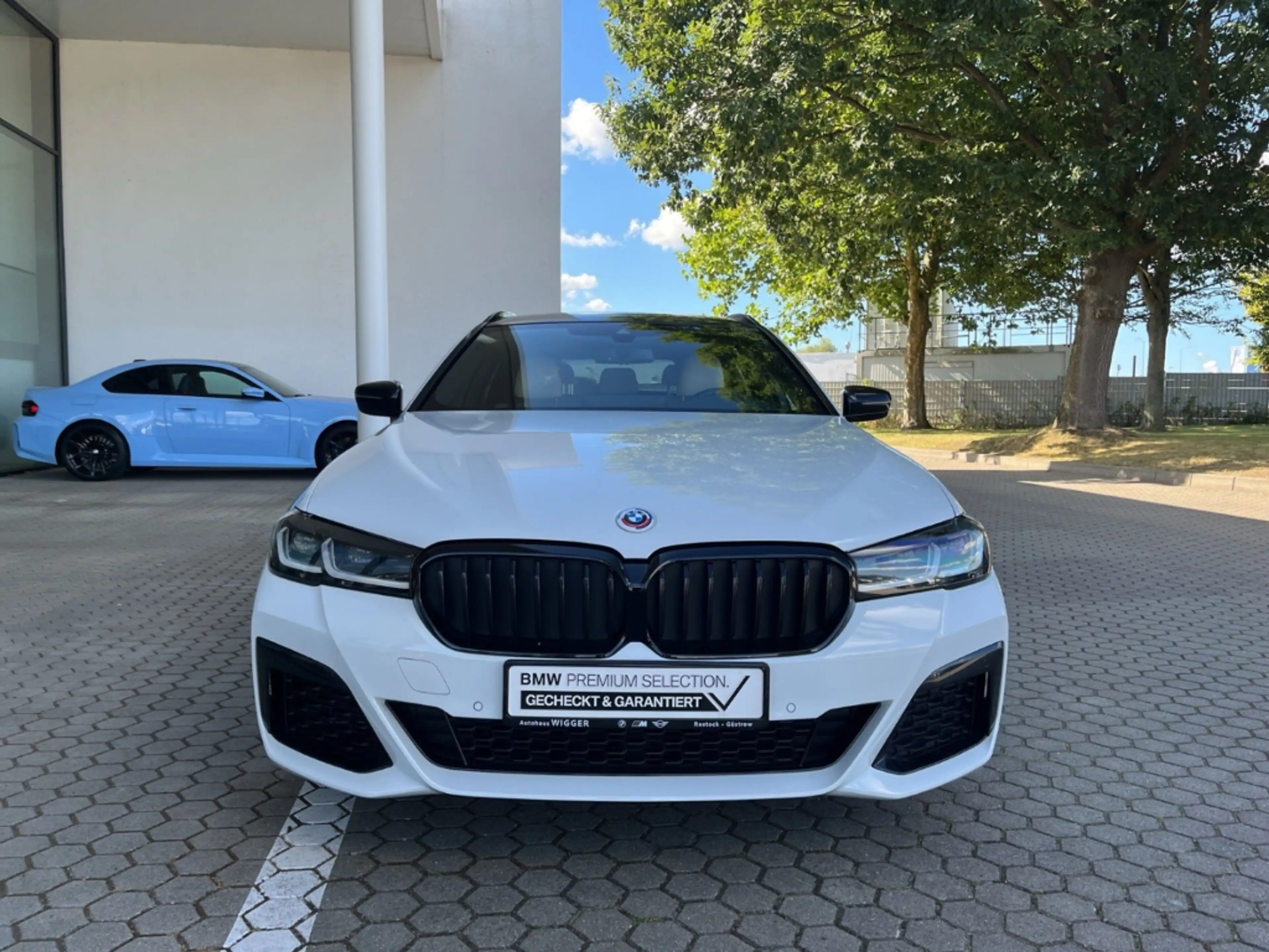 BMW 540 i M Sport Pro xDrive touring/Navigation/LED — photo 13