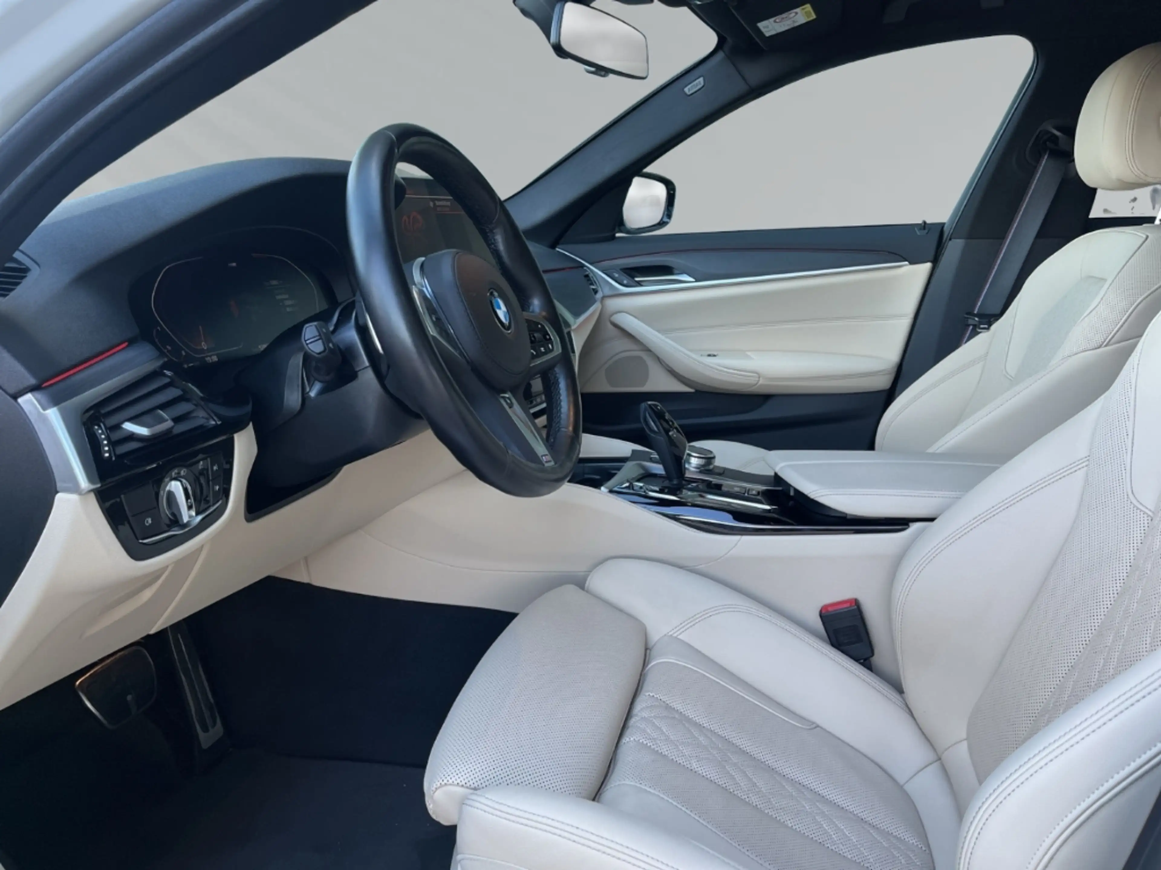 BMW 540 i M Sport Pro xDrive touring/Navigation/LED — photo 4