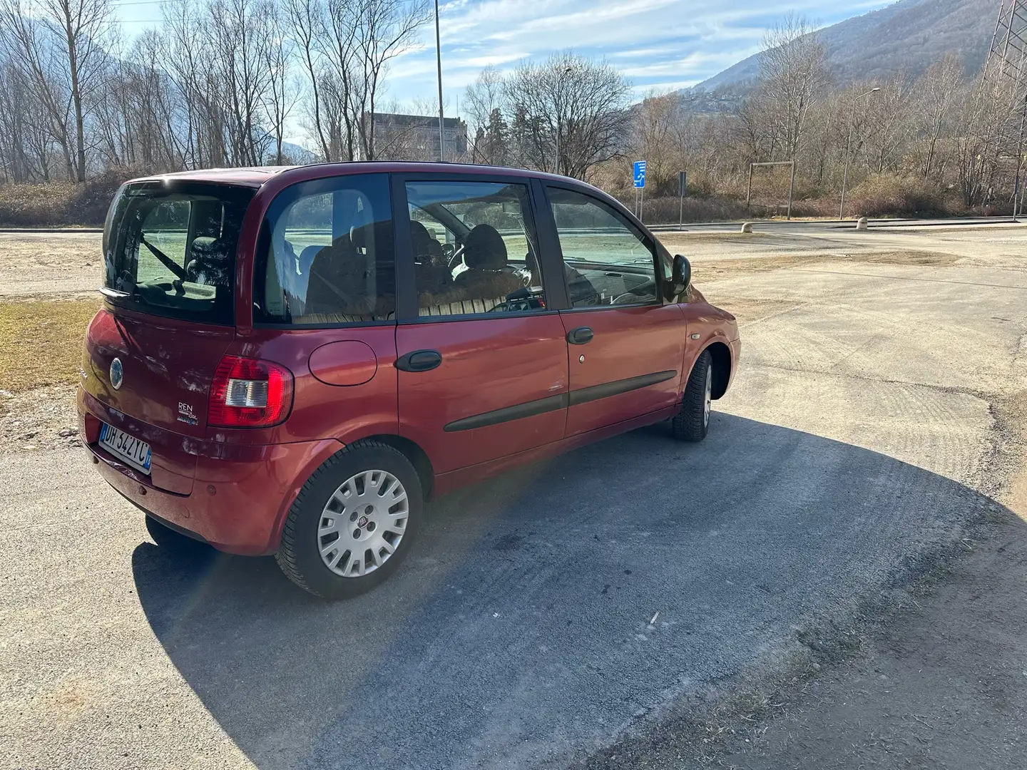 Fiat Multipla 1.9 mjt Family 120cv crvena - 2