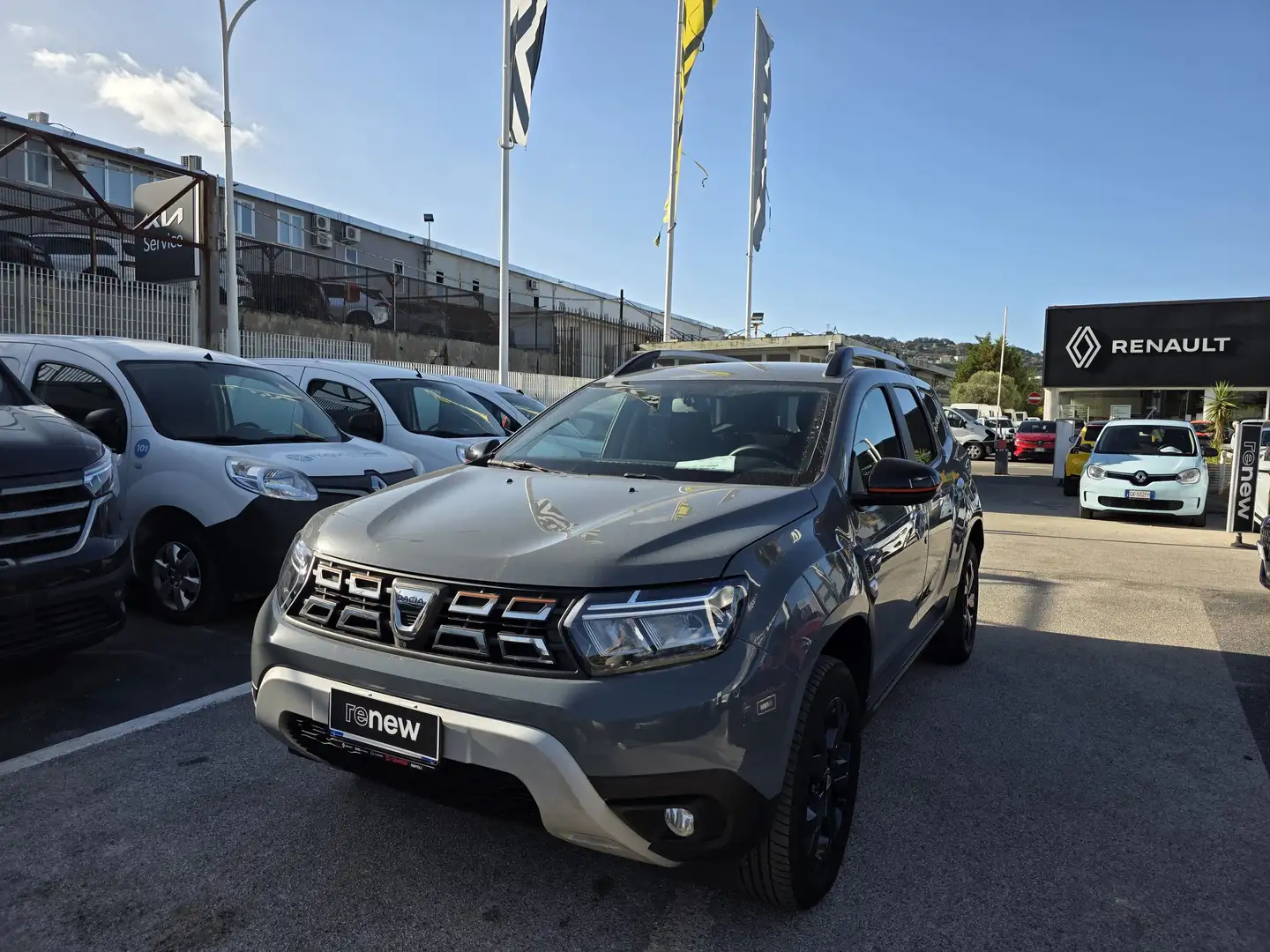 Dacia Duster Duster1.0 Tce Extreme Gpl 4x2 100cv Grijs - 1
