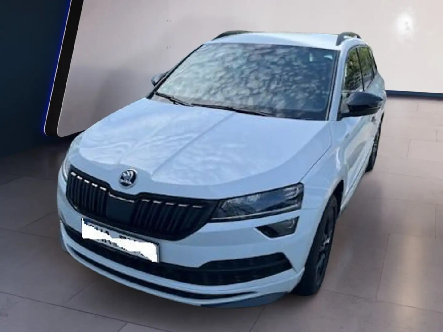 Skoda Karoq 2.0 TDI Sportline 4x4 NAVI*AHK*ACC*LED Weiß - 2
