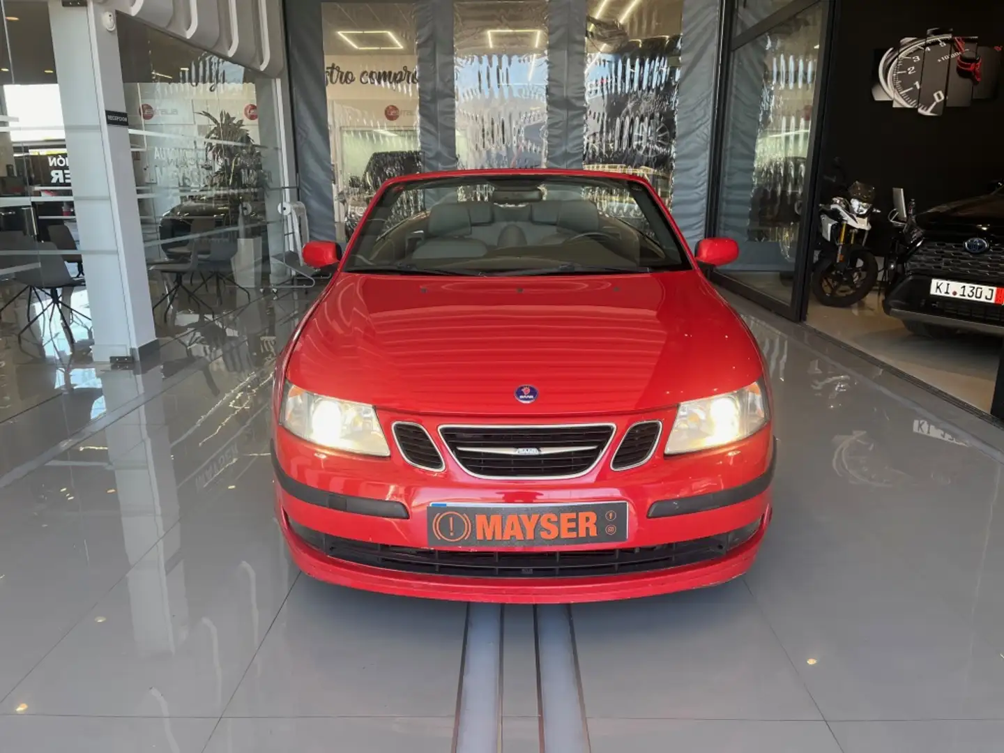 Saab 9-3 Cabrio 1.8t Vector Biopower A5 Rouge - 1