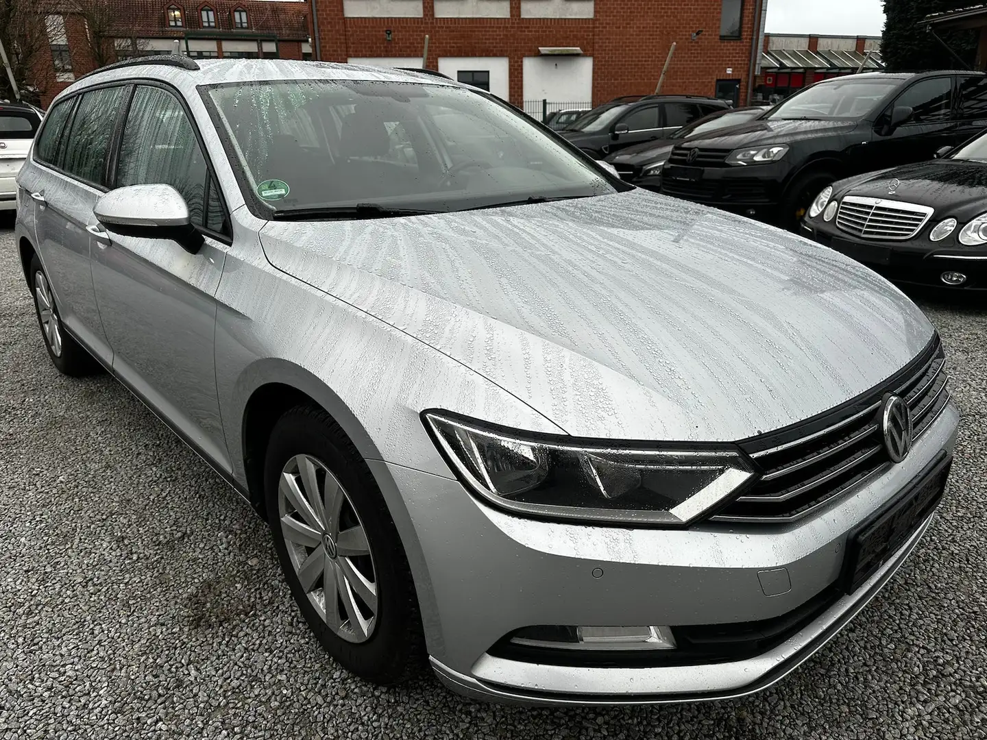 Volkswagen Passat Variant 2,0 TDI Trendline BMTStart-Stopp Gris - 1