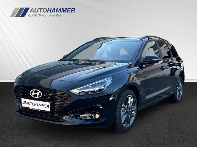 Hyundai i30 Kombi 1.5T M/T ADVANTAGE SHZ LED Navi PanD.