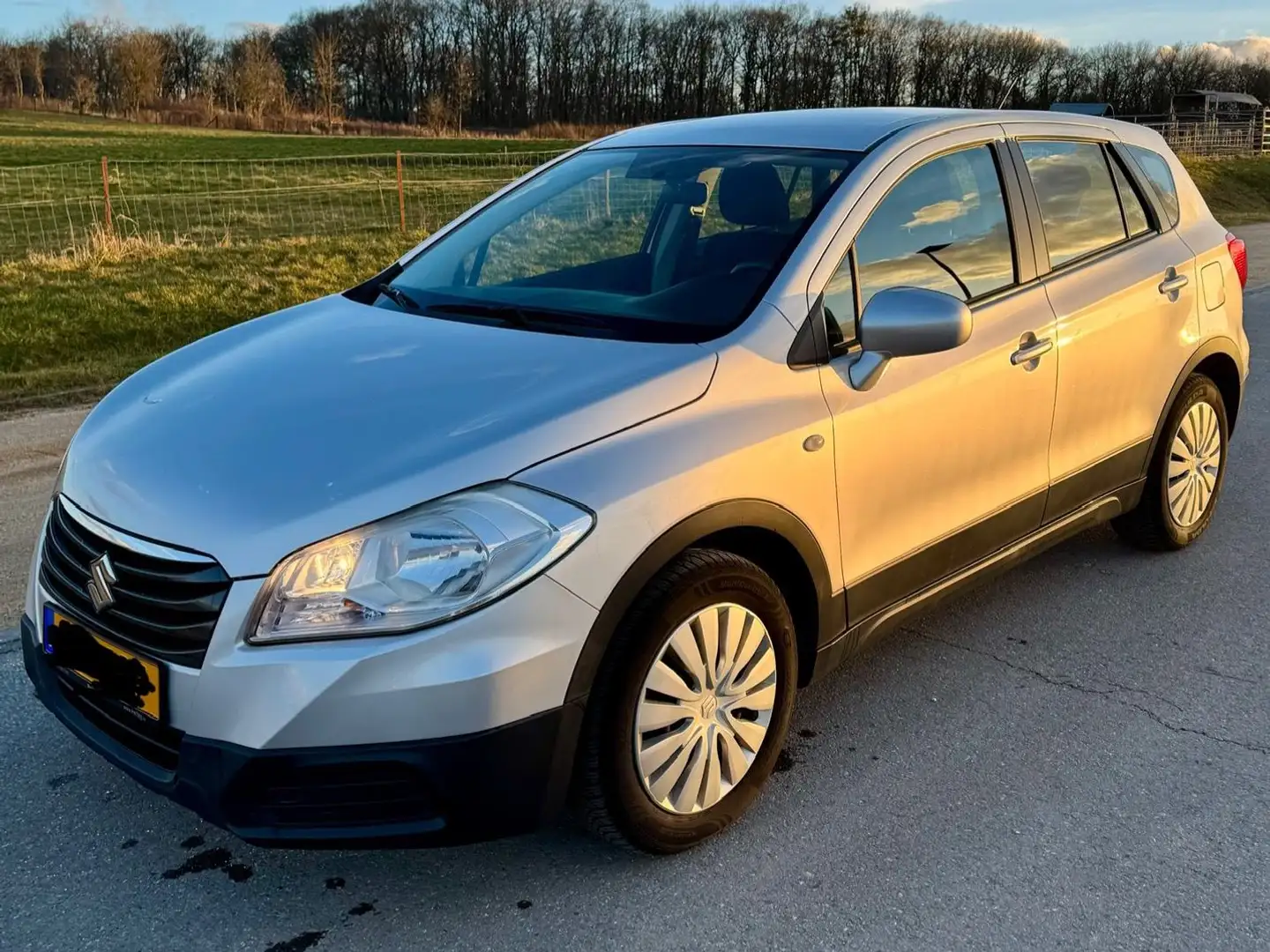 Suzuki SX4 1.6 Plateado - 1
