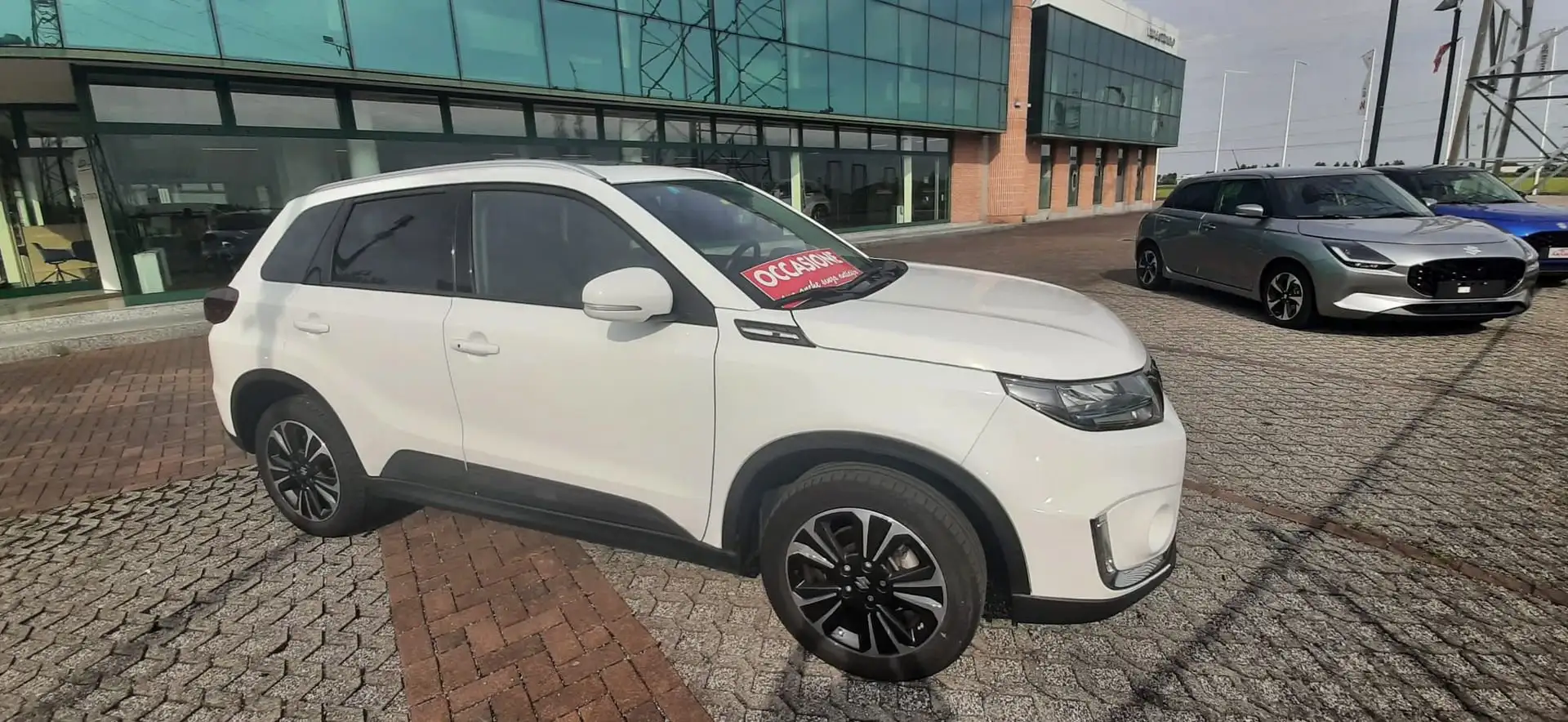 Suzuki Vitara 1.5 Hybrid A/T Starview - 2