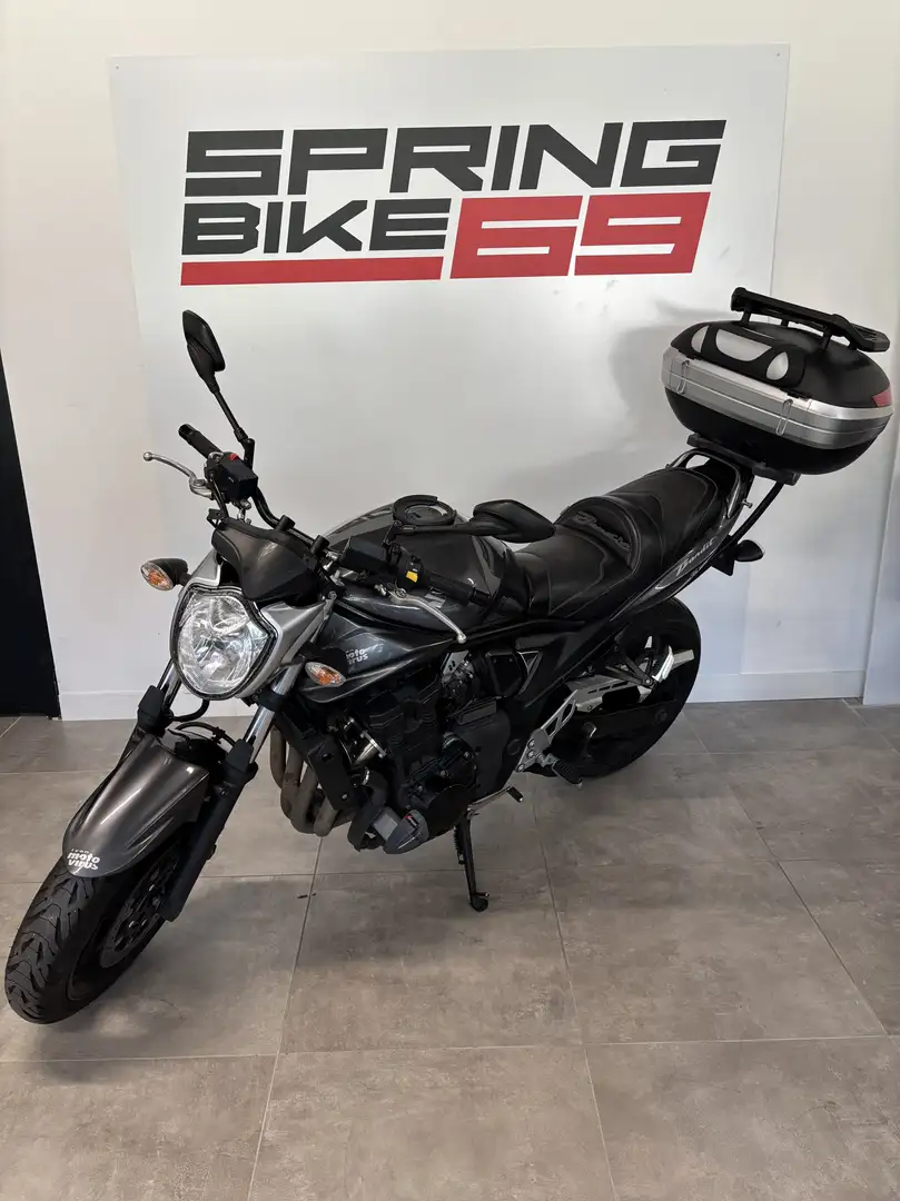 Suzuki GSF 650 Gris - 2