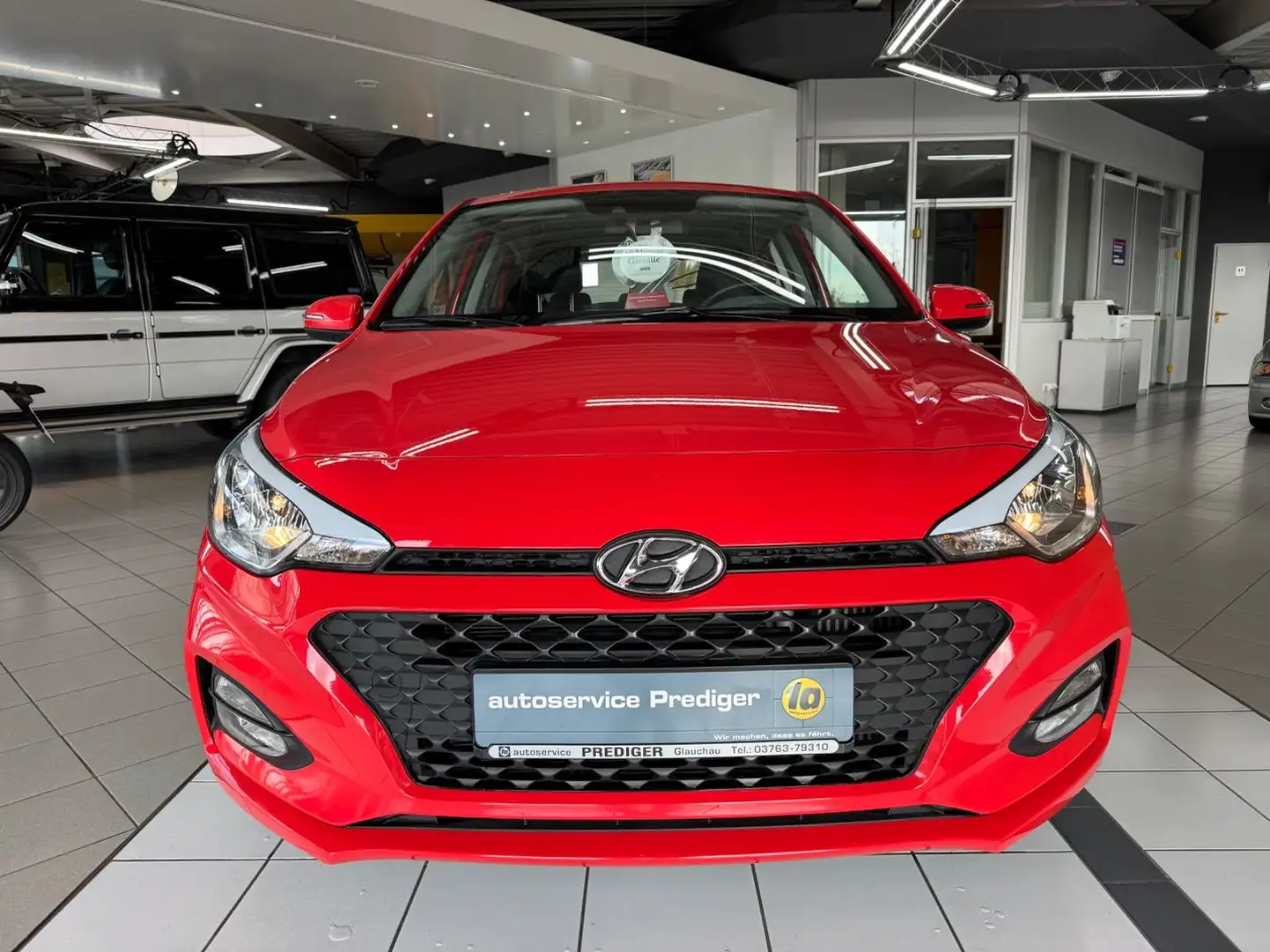 Hyundai i20 *AUTOMATIK*SITZ/LENKRADHEIZUNG* Rot - 2