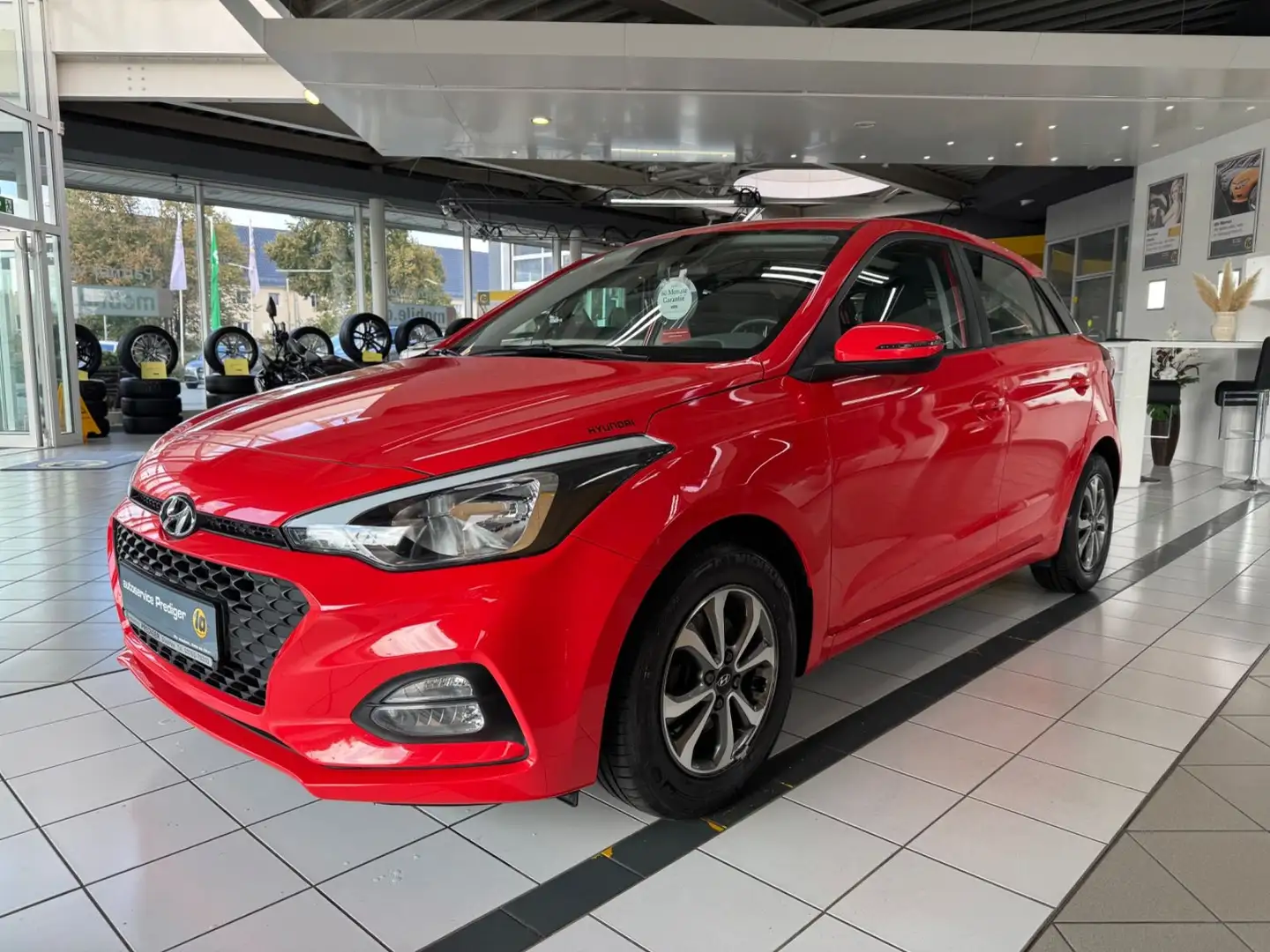Hyundai i20 *AUTOMATIK*SITZ/LENKRADHEIZUNG* Rot - 1