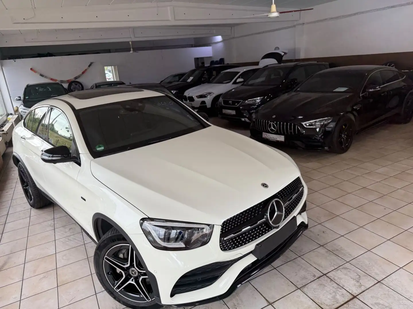 Mercedes-Benz GLC 300 de AMG AHK Coupe Hybrid Netto=39500-euro Blanc - 1