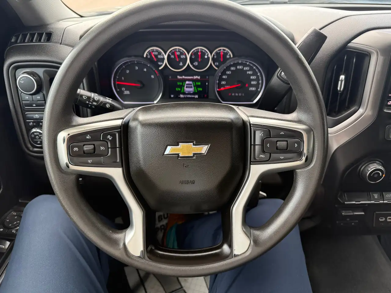 Chevrolet Silverado 2500 снимка Chevrolet Silverado 2500