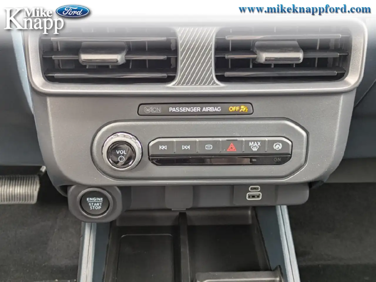 Ford Maverick снимка Ford Maverick