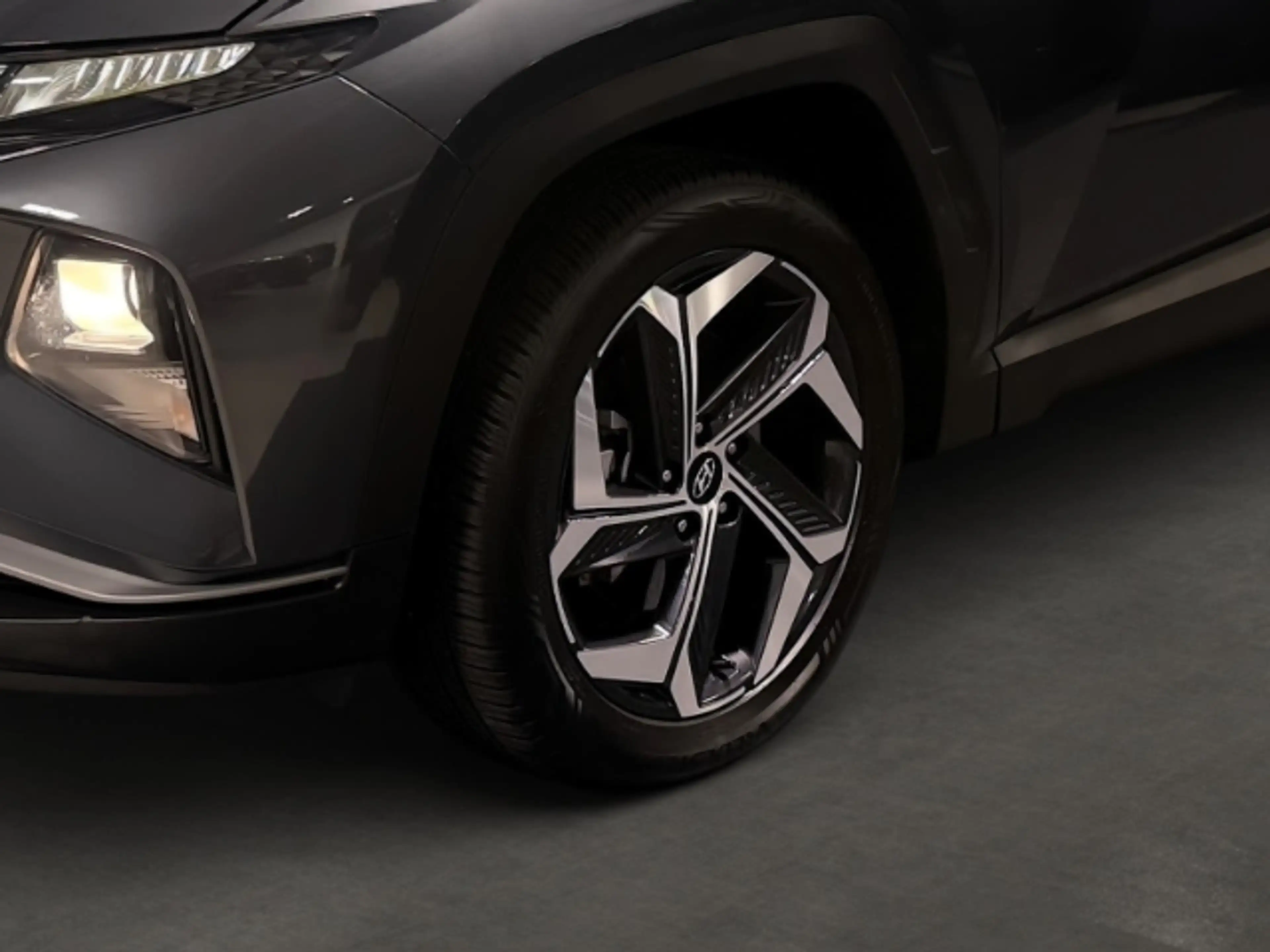 Hyundai TUCSON Plug-In Hybrid 4WD 1.6 Navi+LED+ACC+El. Heckklappe — photo 7