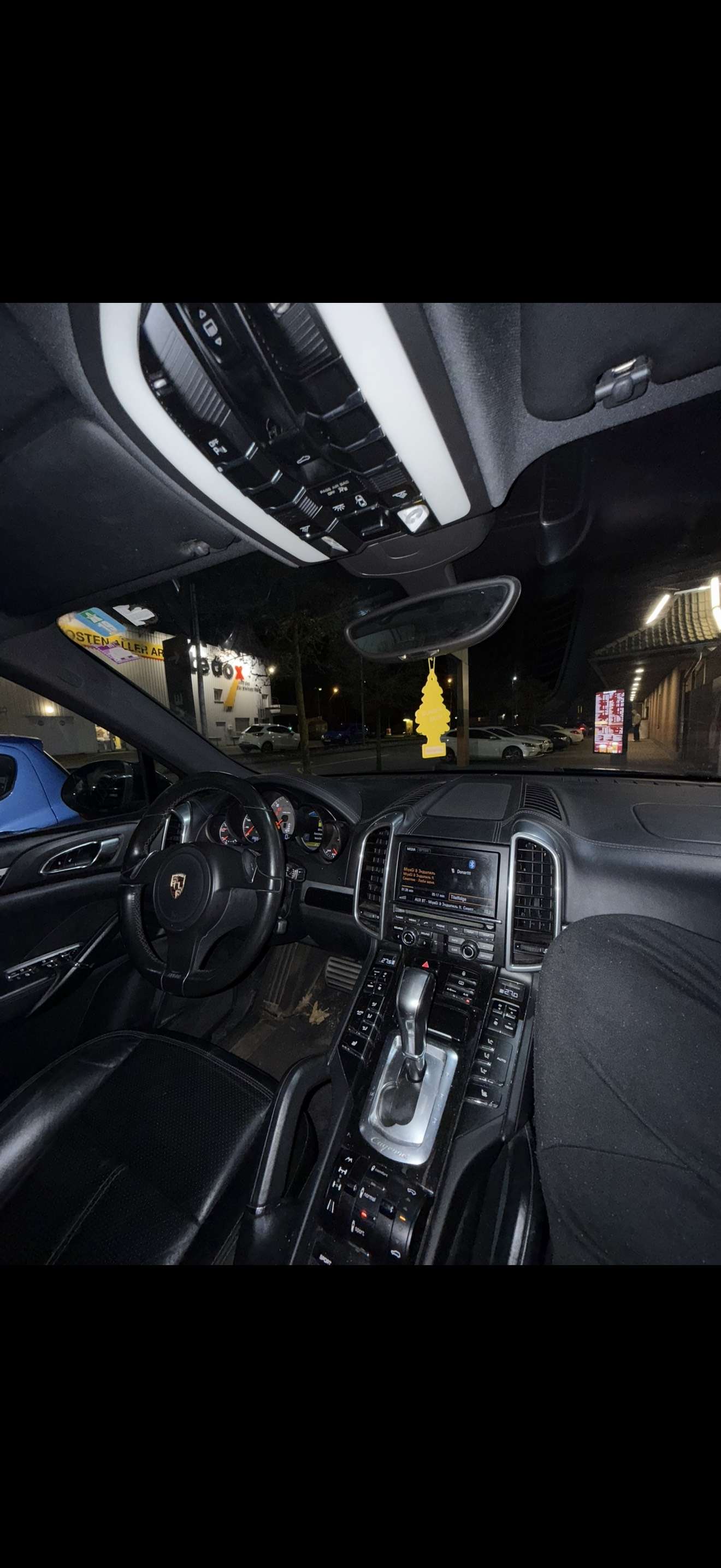 Second hand Porsche Cayenne 