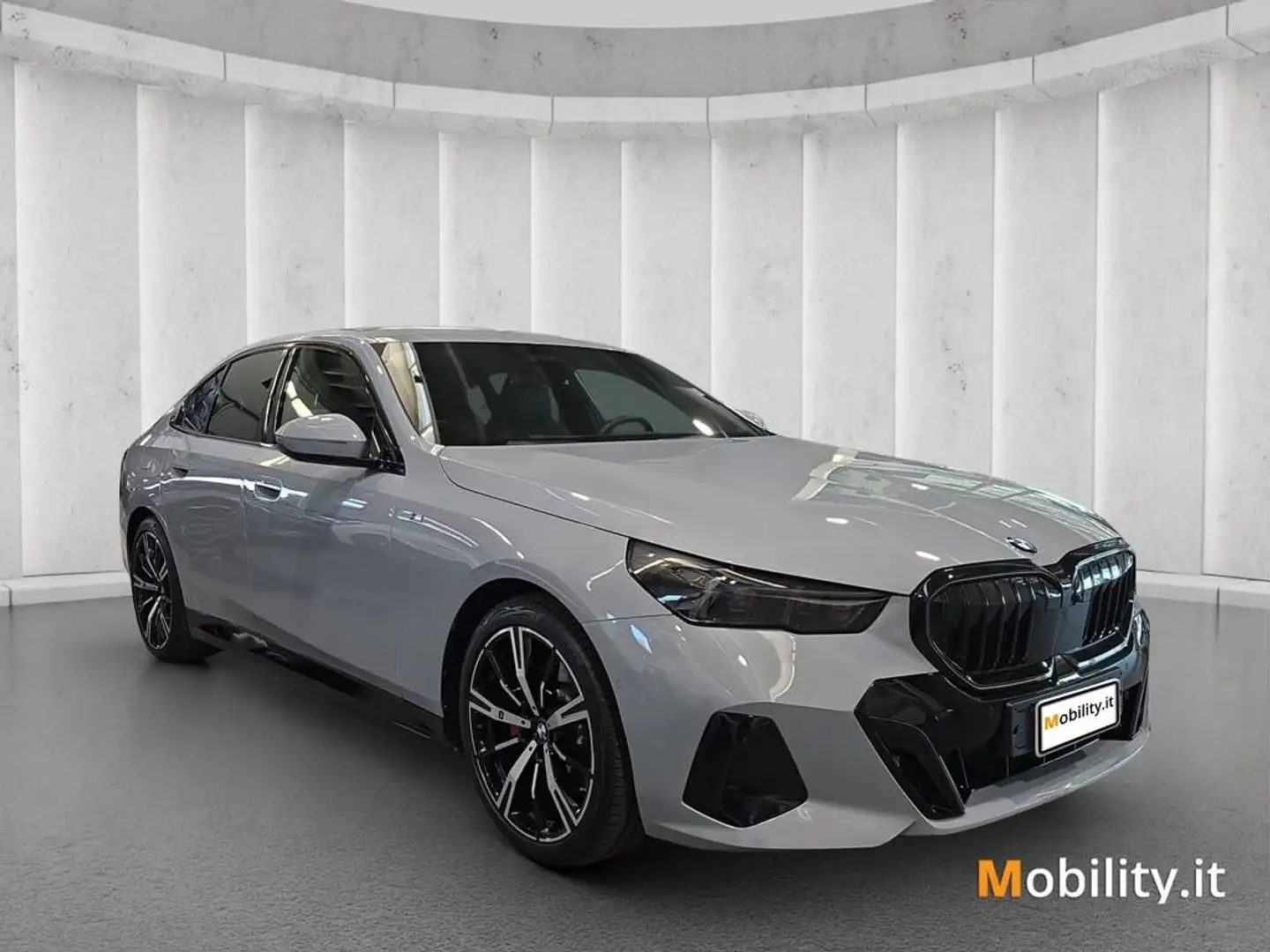 BMW 520 d 48V xdrive MSport Pro auto Gris - 2