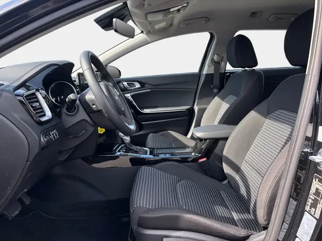 Kia Ceed view 8