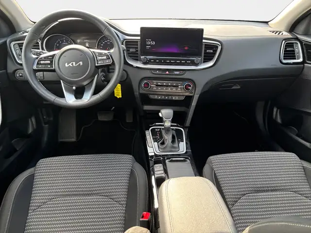 Kia Ceed view 9