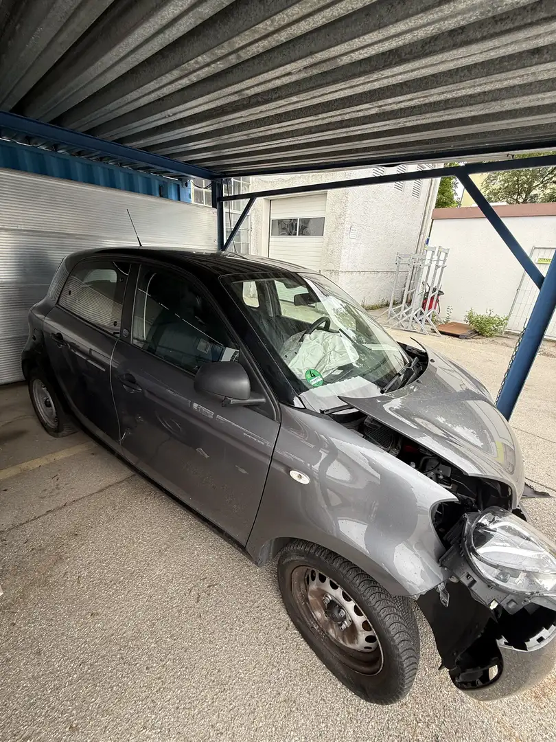 smart forFour EQ Grau - 1