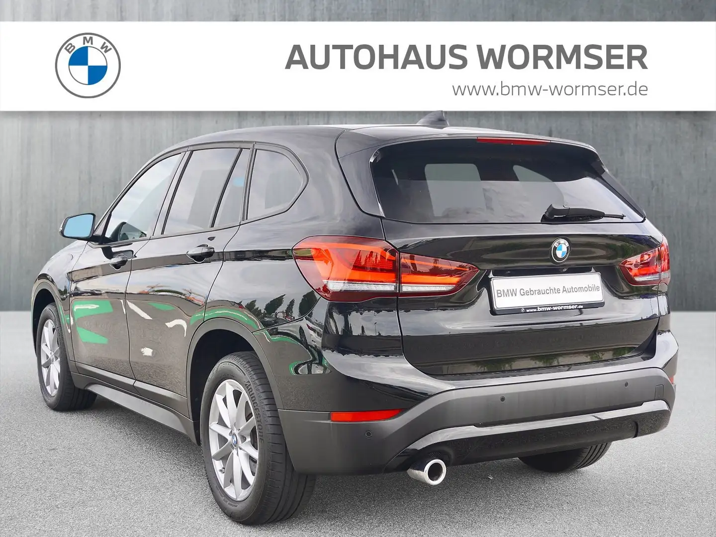 BMW X1 sDrive18i Advantage DAB LED RFK Navi Shz PDC Schwarz - 2