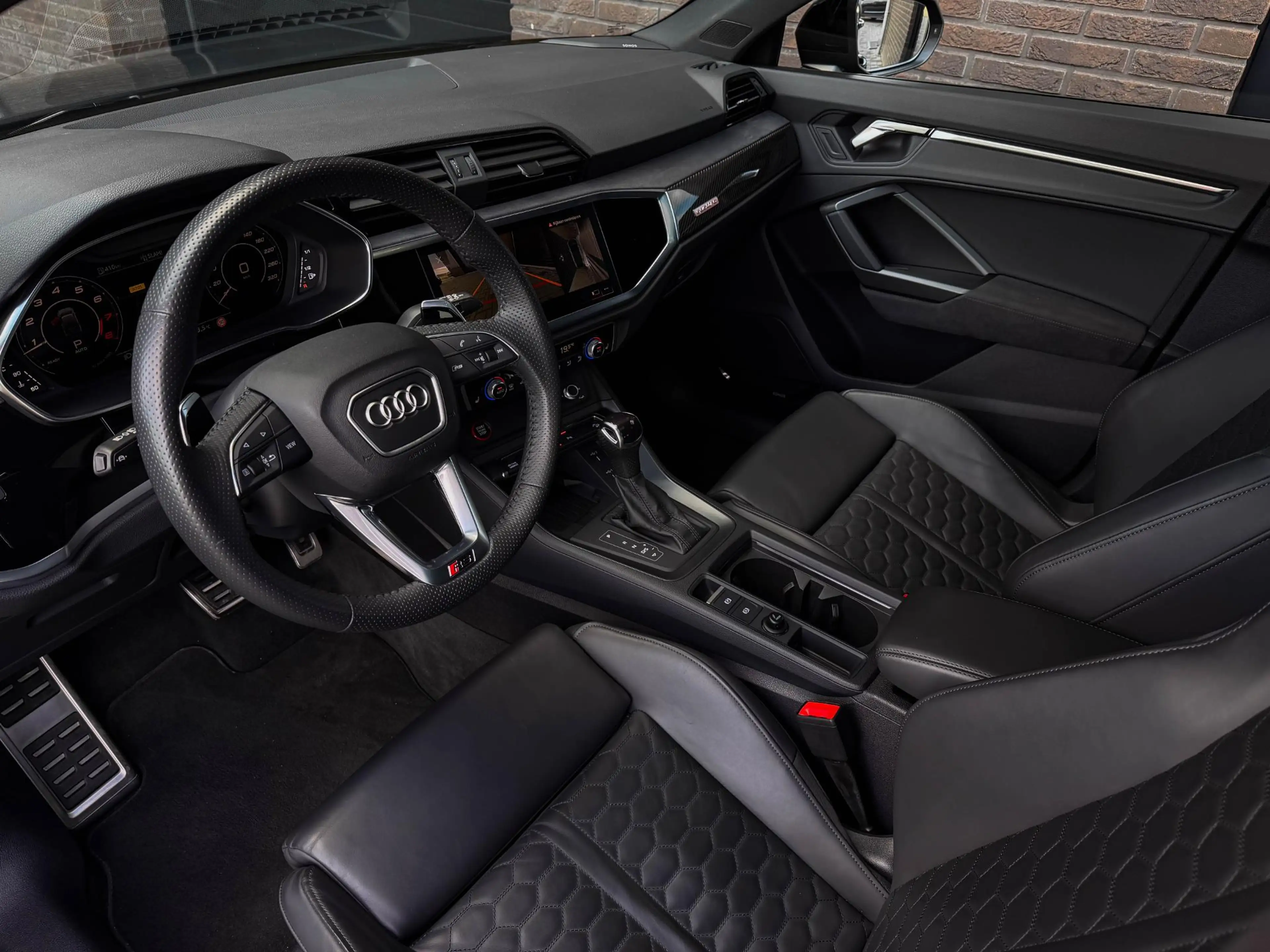 Audi RS Q3 RSQ3 Sportback TFSI 2.5 | Pano | 21" | RS Stoelen — photo 13