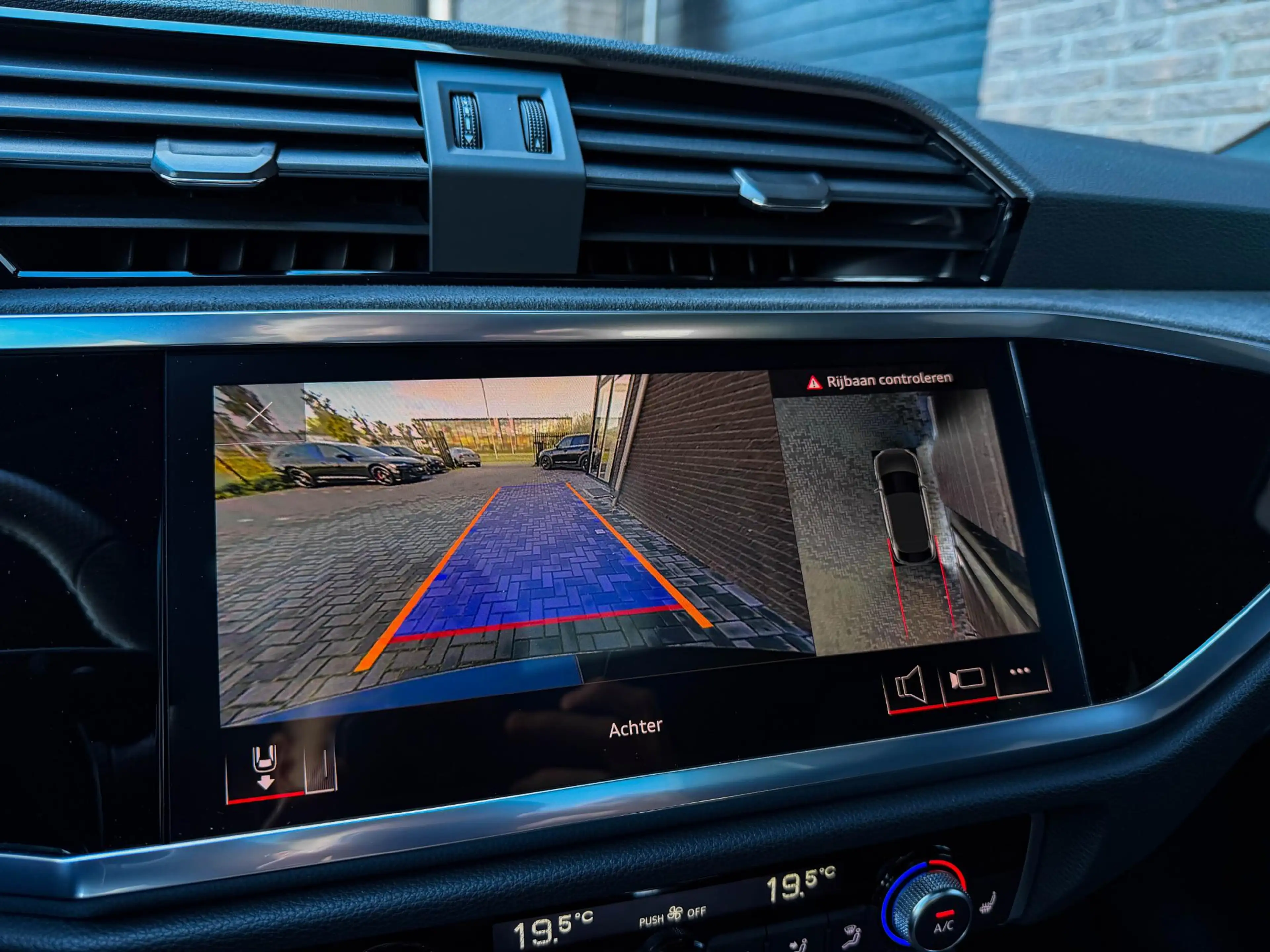 Audi RS Q3 RSQ3 Sportback TFSI 2.5 | Pano | 21" | RS Stoelen — photo 24