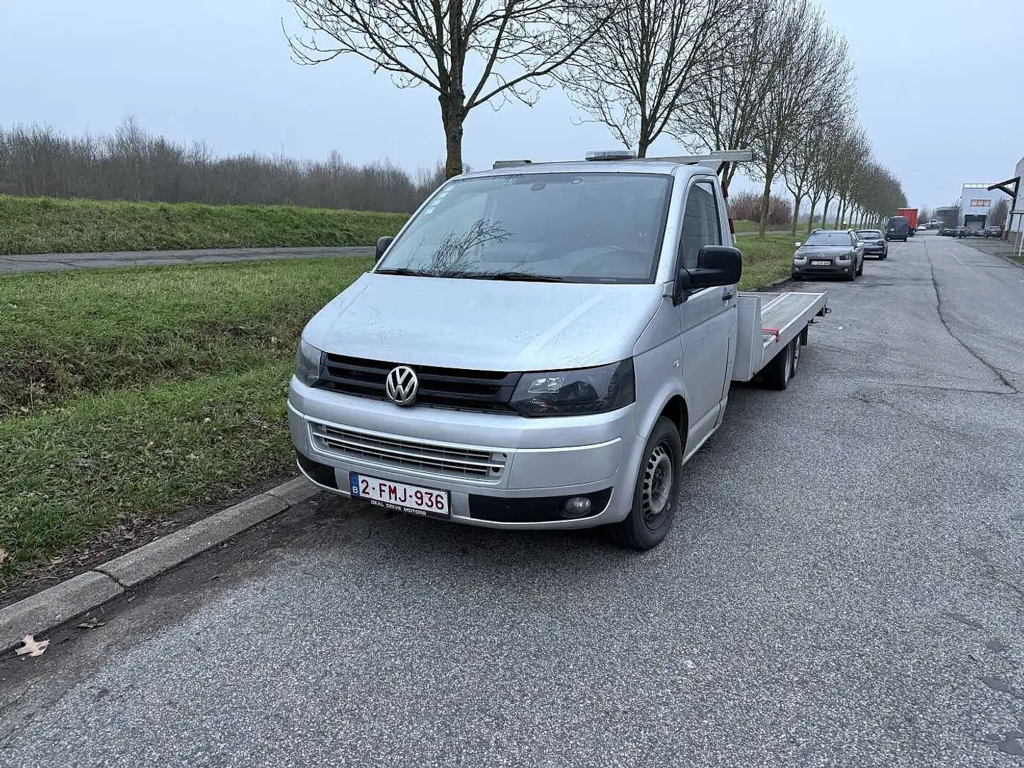 Volkswagen T5 Transporter T5 2.0 TDI MET takelwagen ** Nieuw motor 1000 km * Gris - 1