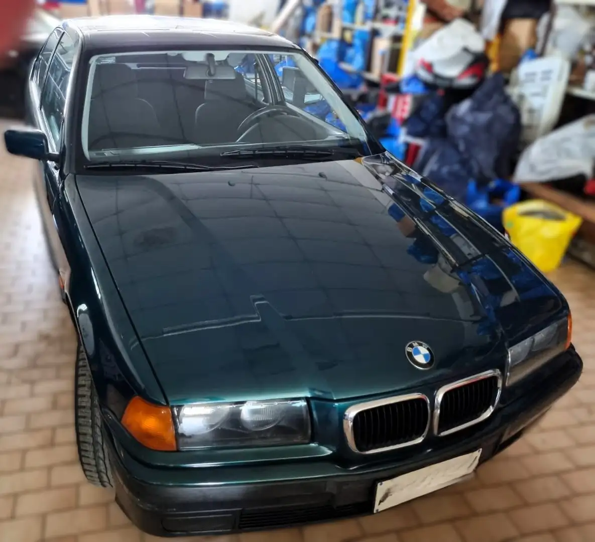 BMW 316 316i Compact c/clima Vert - 1