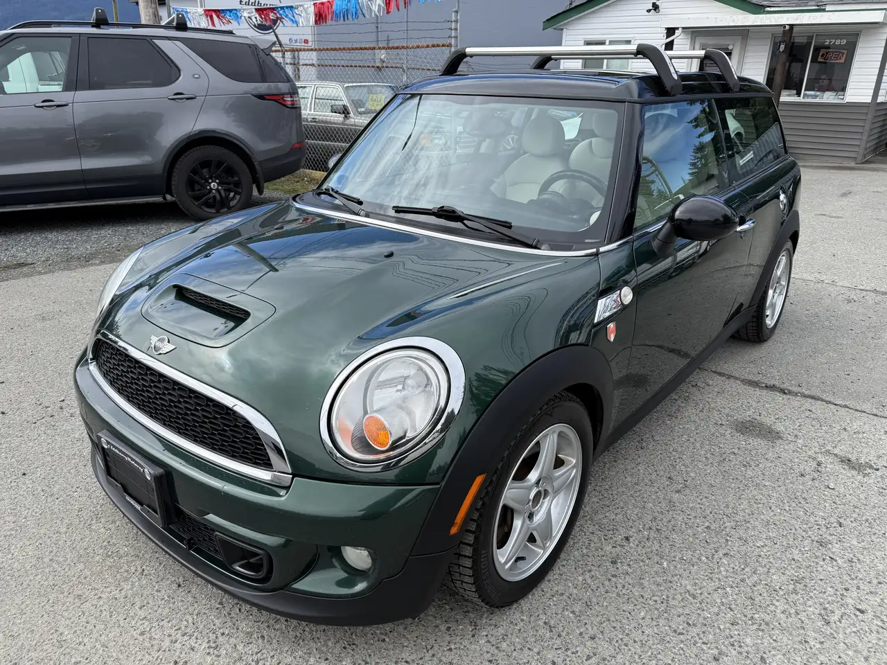 MINI Cooper Clubman снимка MINI Cooper Clubman