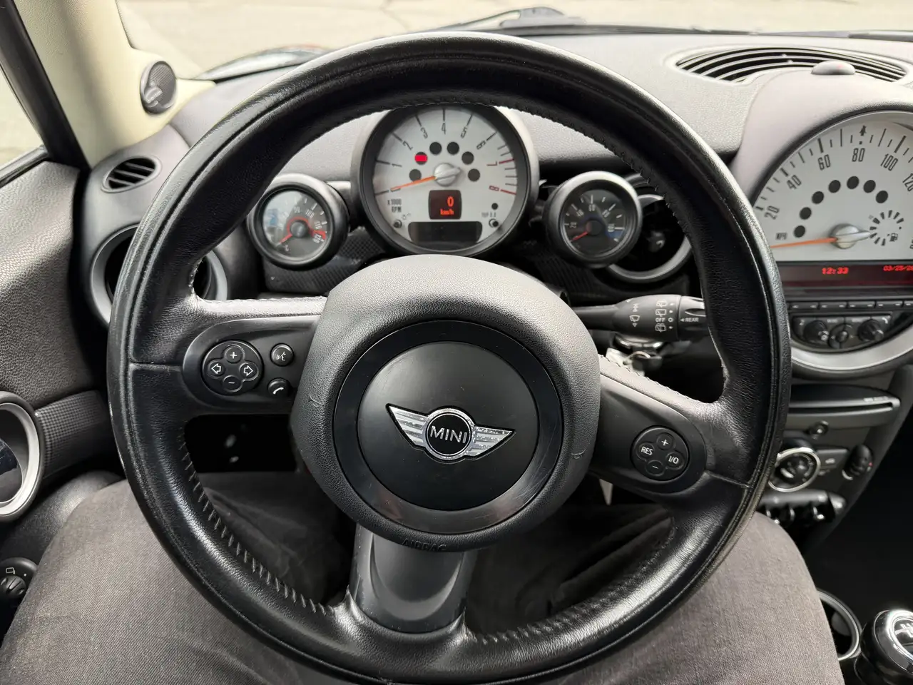 MINI Cooper Clubman снимка MINI Cooper Clubman