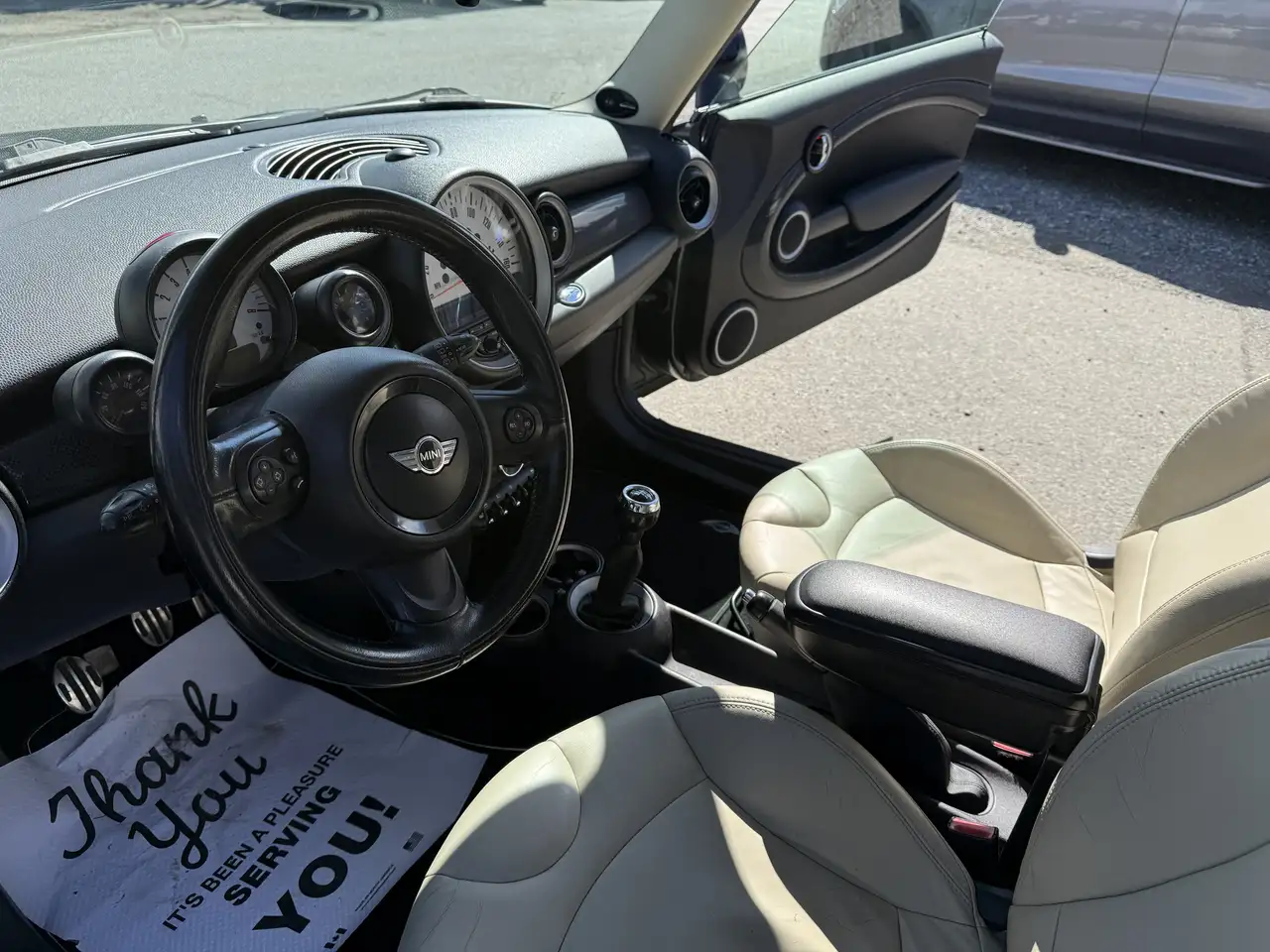MINI Cooper Clubman снимка MINI Cooper Clubman