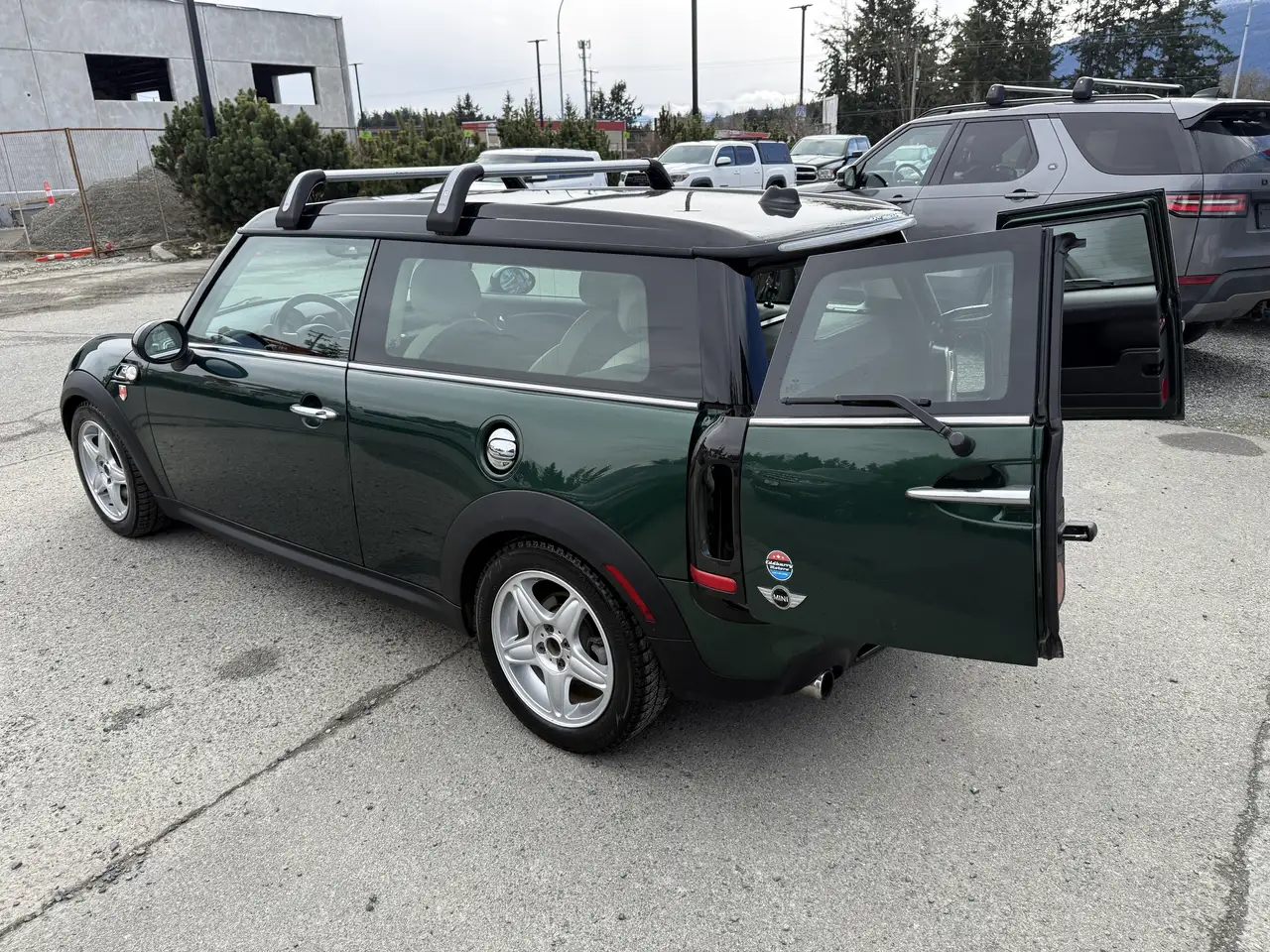 MINI Cooper Clubman снимка MINI Cooper Clubman