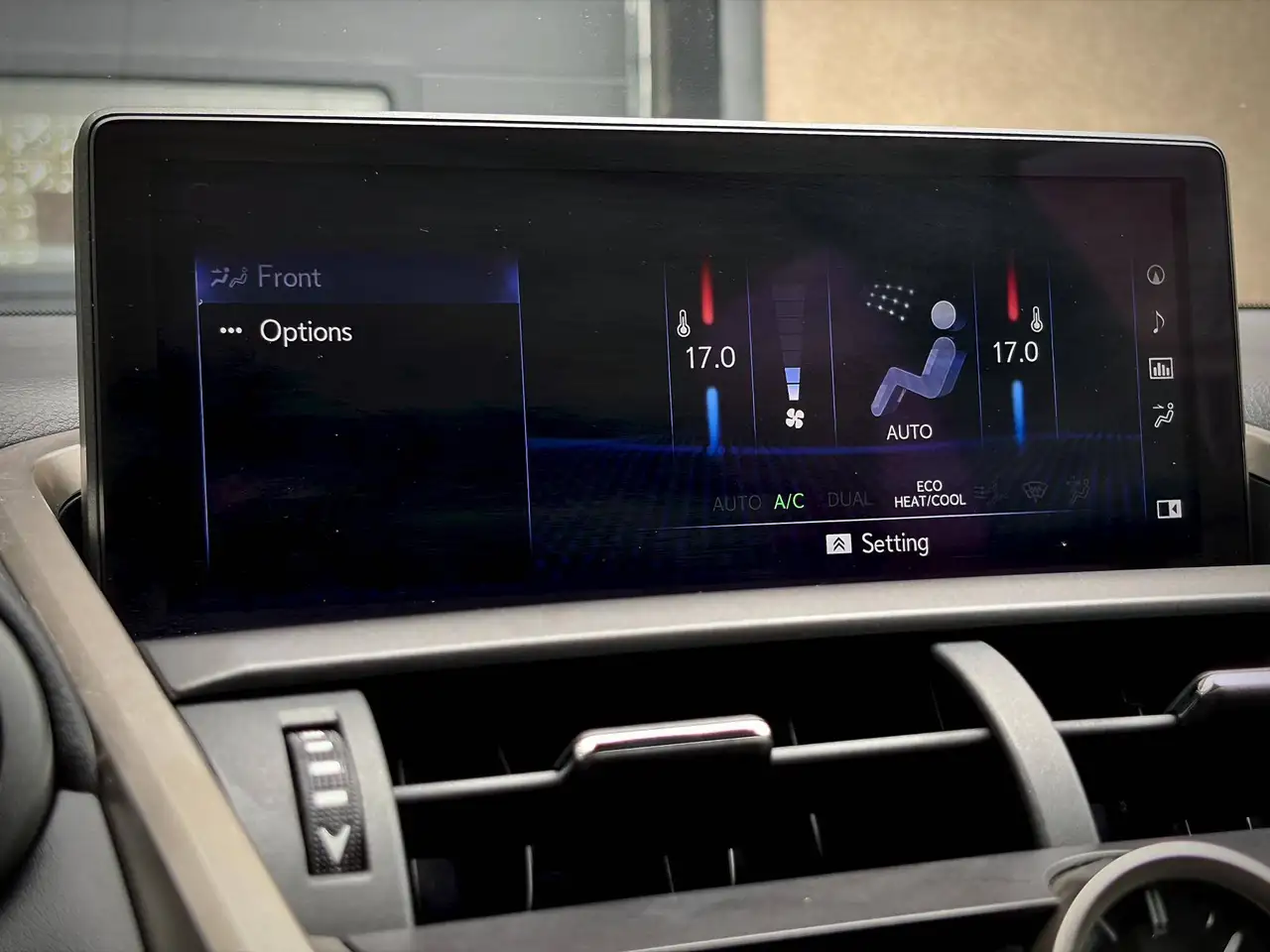 Lexus NX снимка Lexus NX