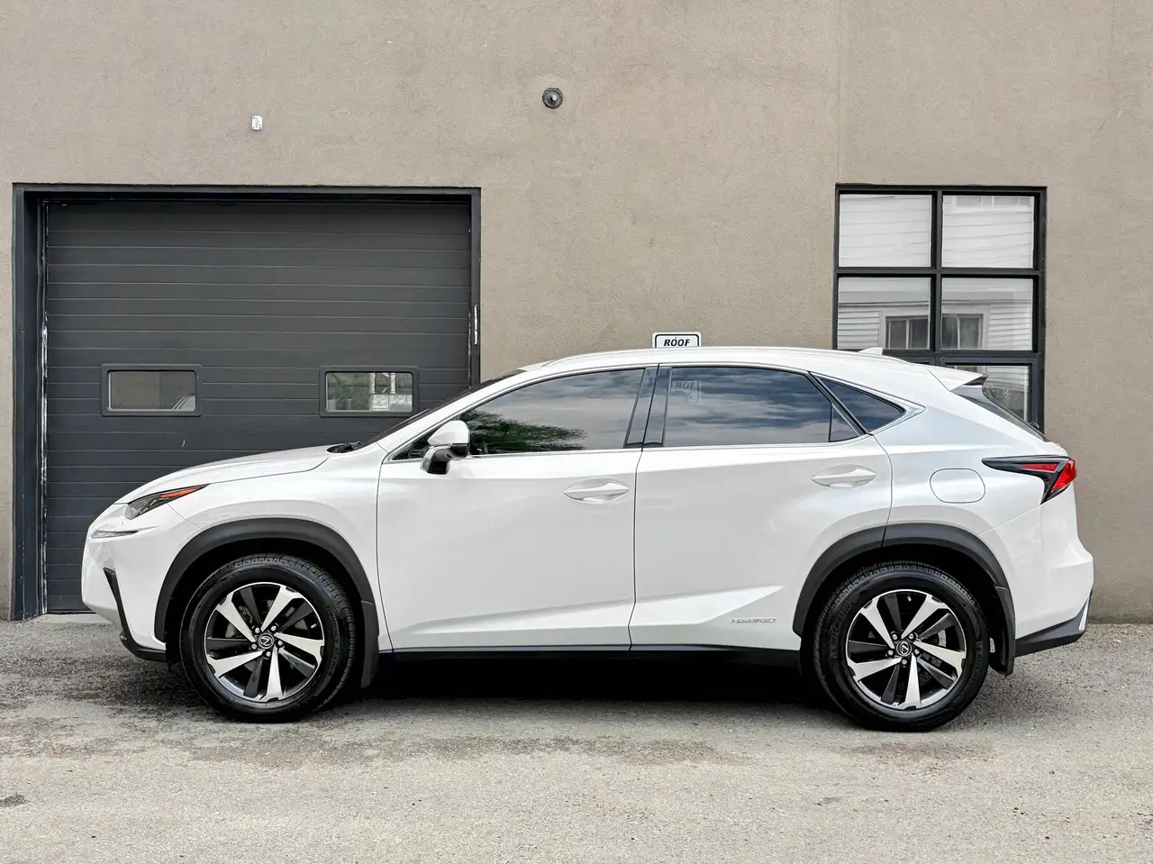 Lexus NX снимка Lexus NX