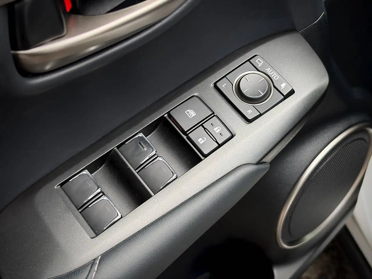 Lexus NX снимка Lexus NX