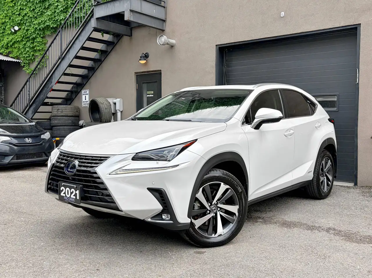 Lexus NX снимка Lexus NX