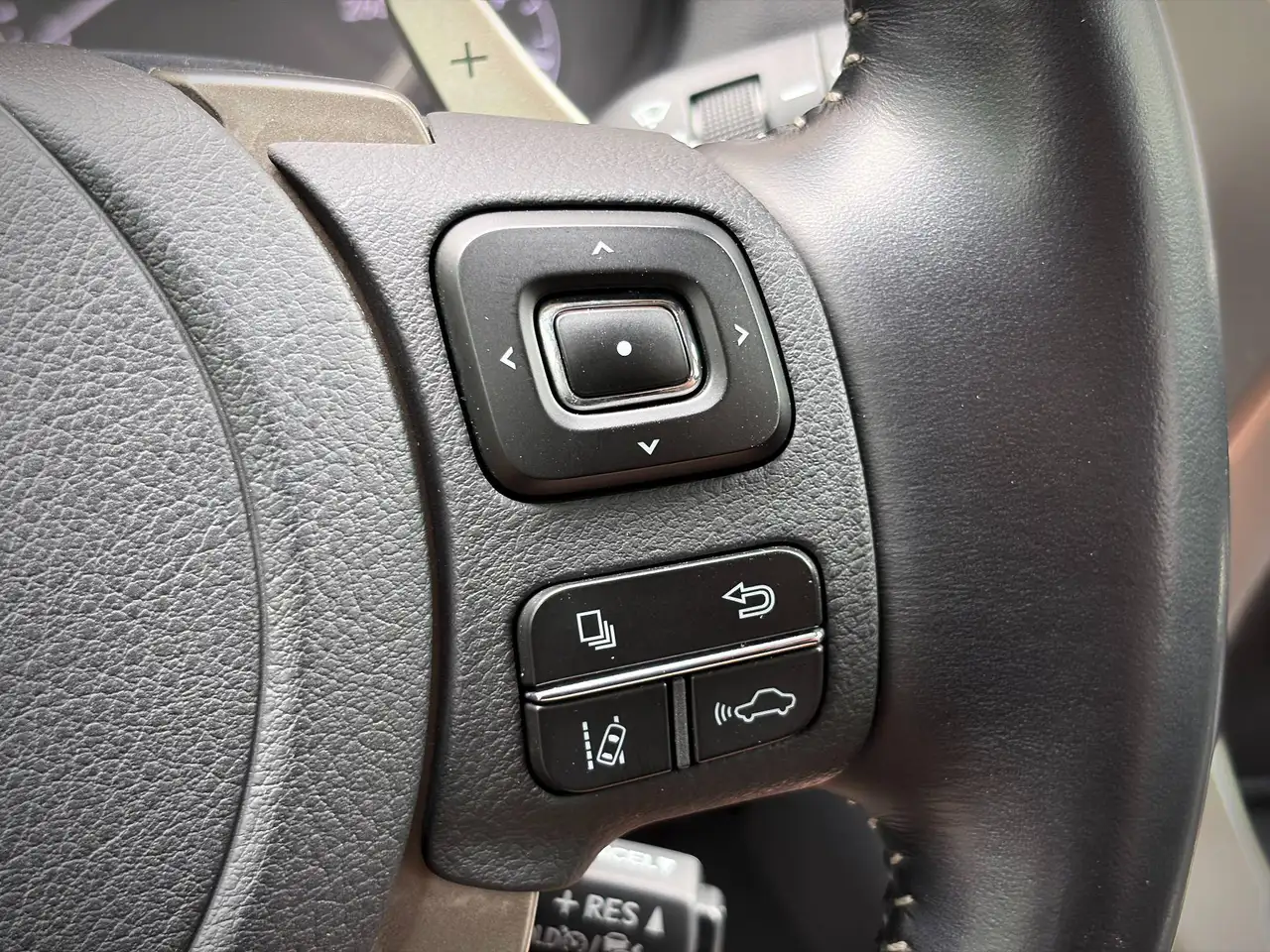 Lexus NX снимка Lexus NX