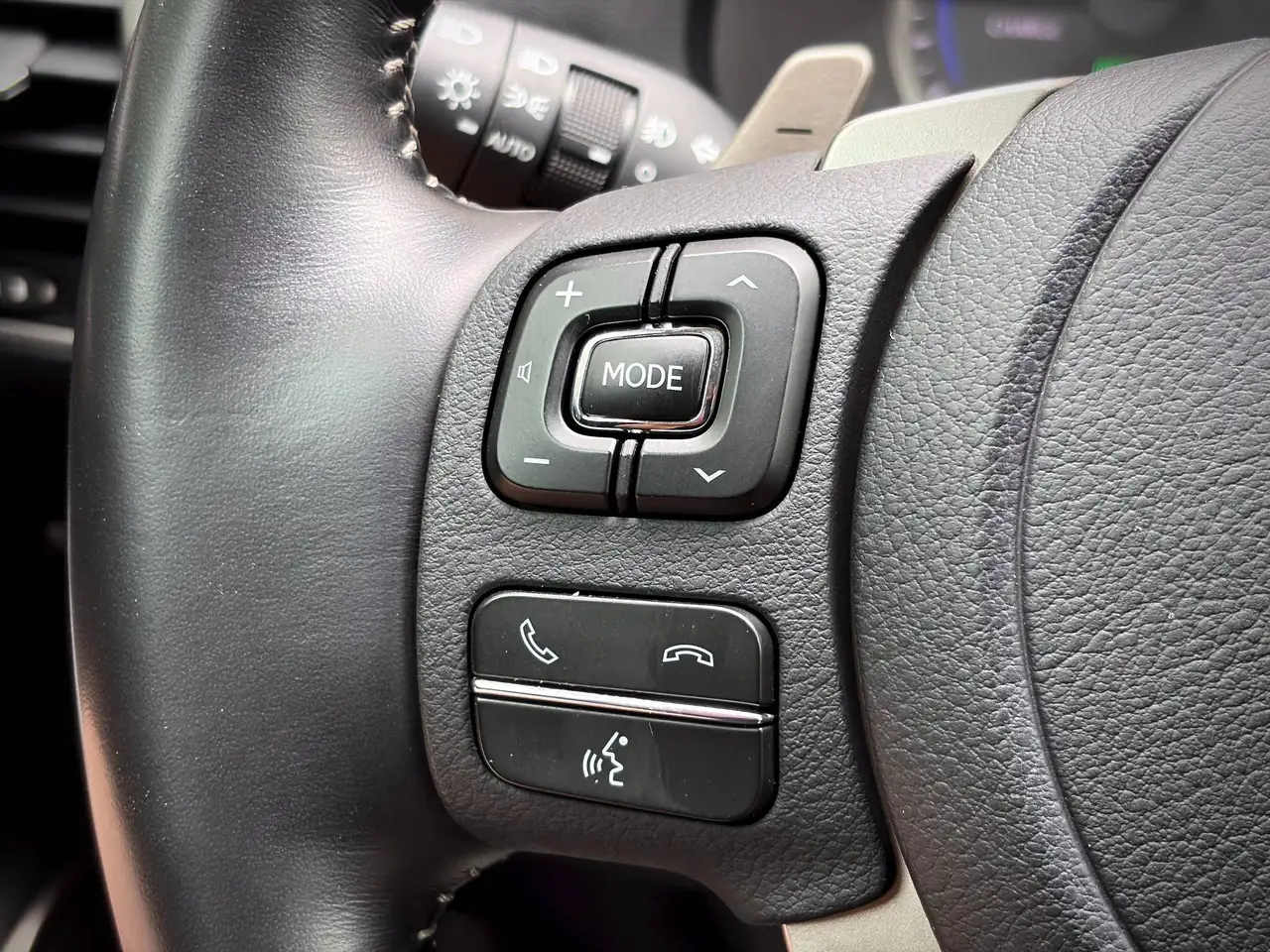 Lexus NX снимка Lexus NX