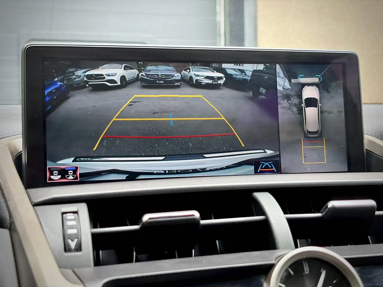 Lexus NX снимка Lexus NX