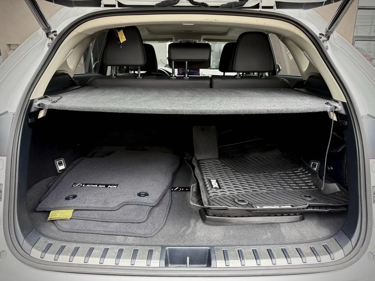 Lexus NX снимка Lexus NX