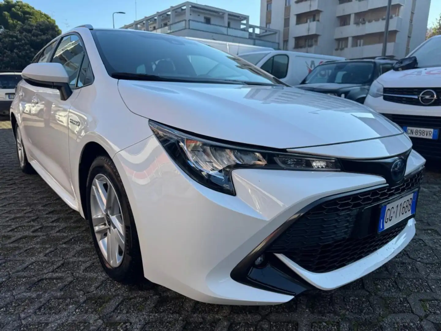 Toyota Corolla Touring 1.8 Hybrid Business(AUTOCARRO N1) Bianco - 2
