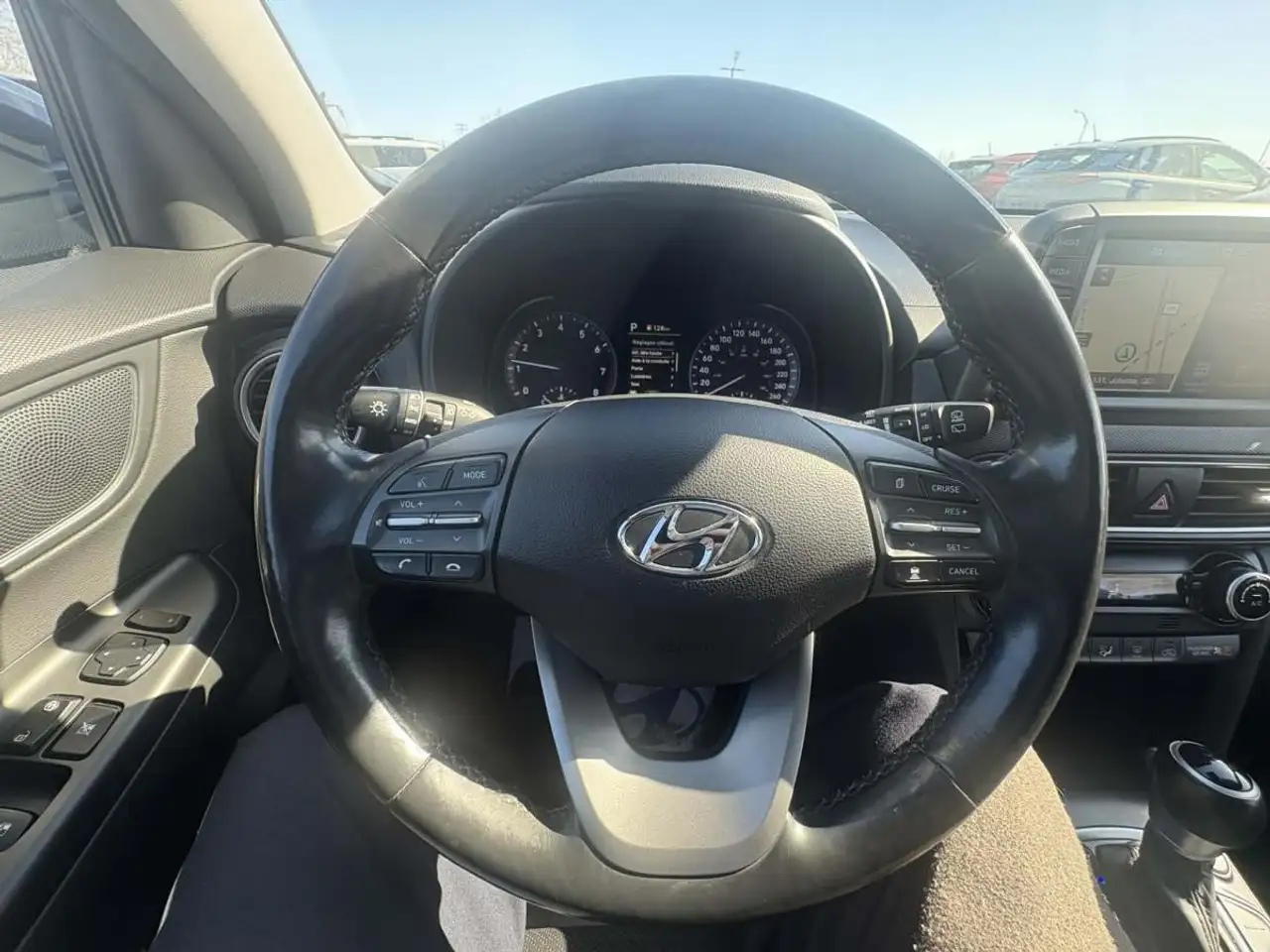 Hyundai KONA снимка Hyundai KONA