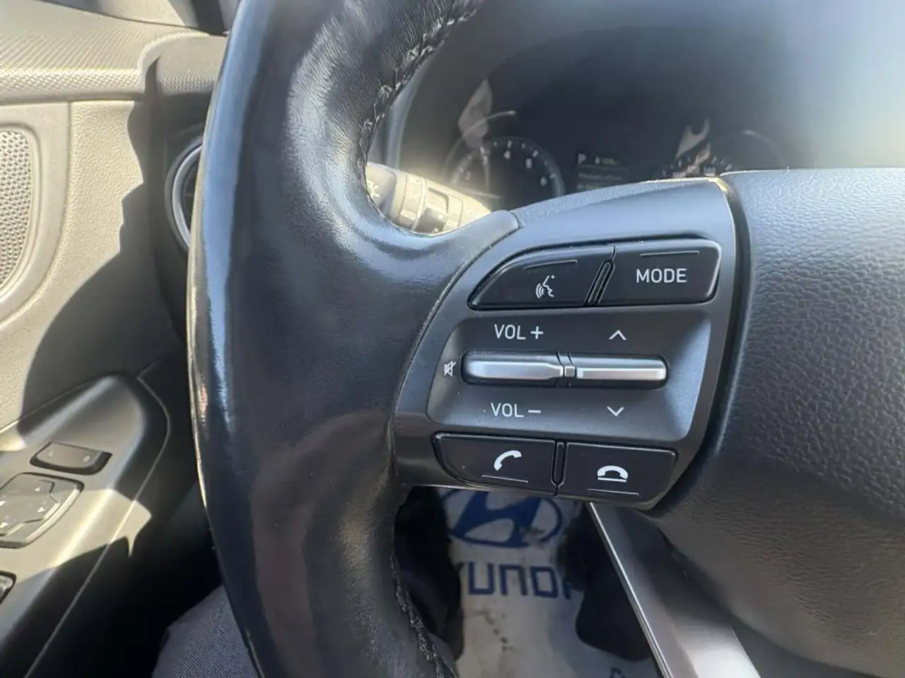 Hyundai KONA снимка Hyundai KONA