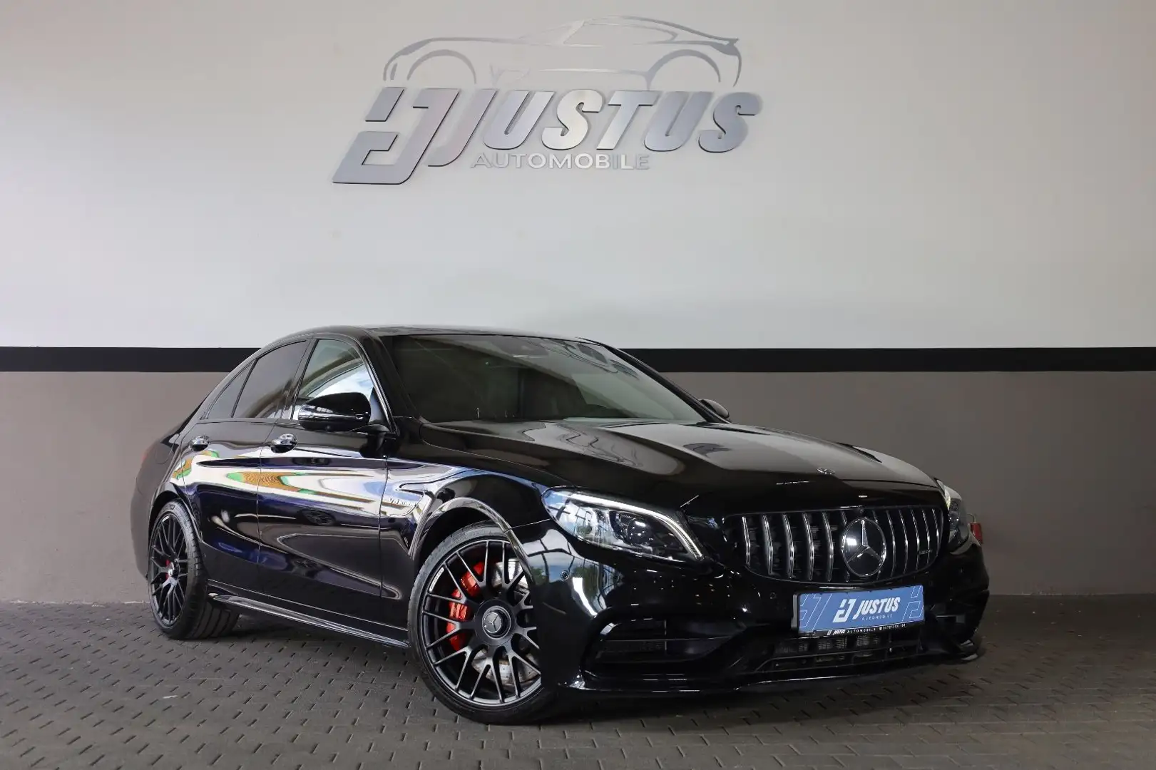 Mercedes-Benz C 63 AMG C63s AMG/360*/PANO/LED/AMBIE/SHZ/TOTW/PDC/R19 Schwarz - 1