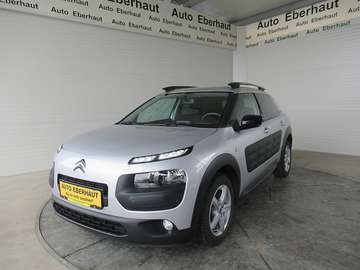 1,2 VTI82 Feel *Navi *Tempomat *Bluetooth