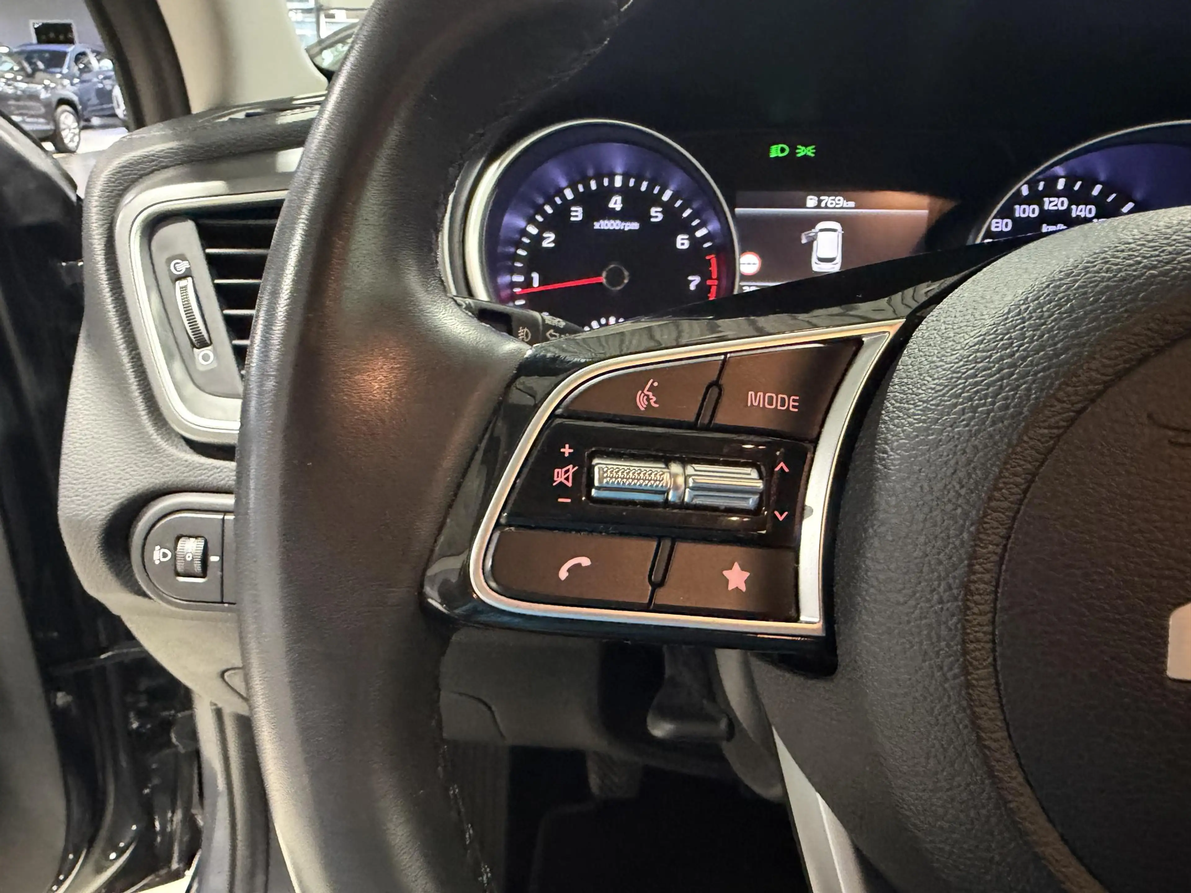 Kia Ceed SW / cee'd SW Sportswagon 1.5 T-GDi DynamicLine Trekhaak, Apple — photo 11