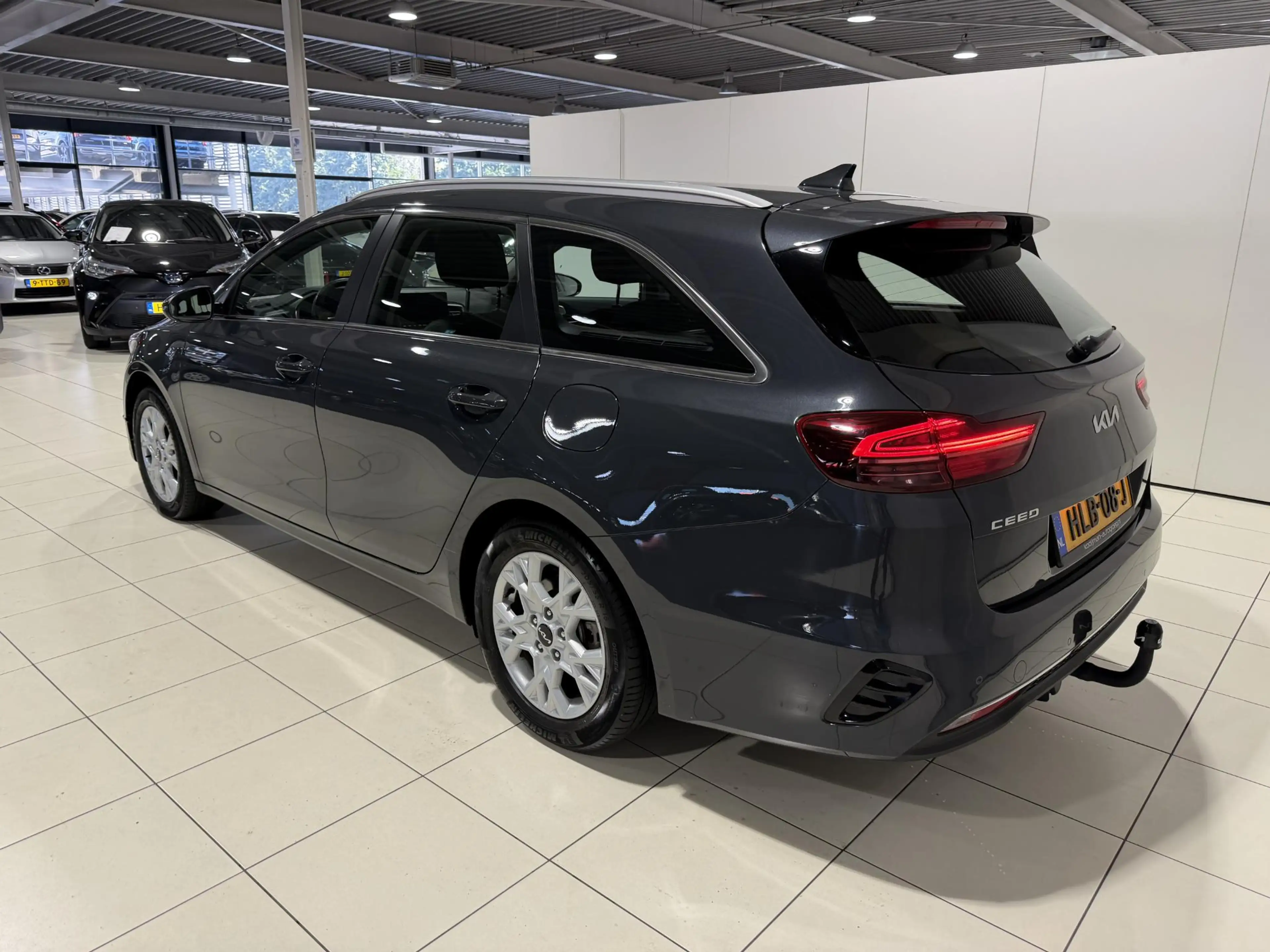 Kia Ceed SW / cee'd SW Sportswagon 1.5 T-GDi DynamicLine Trekhaak, Apple — photo 5